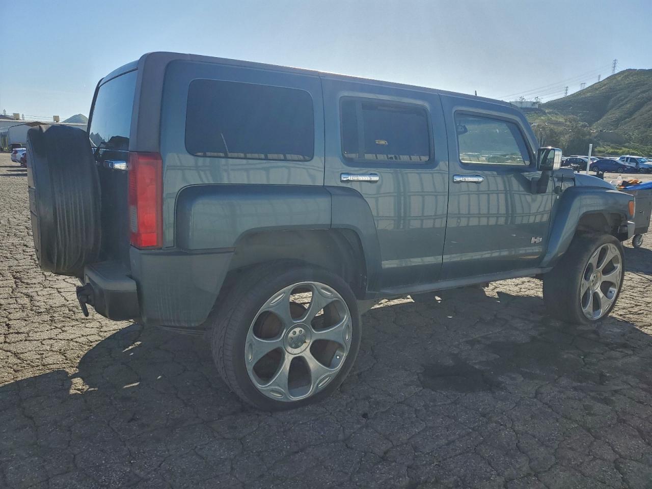 2006 HUMMER H3 photo 3