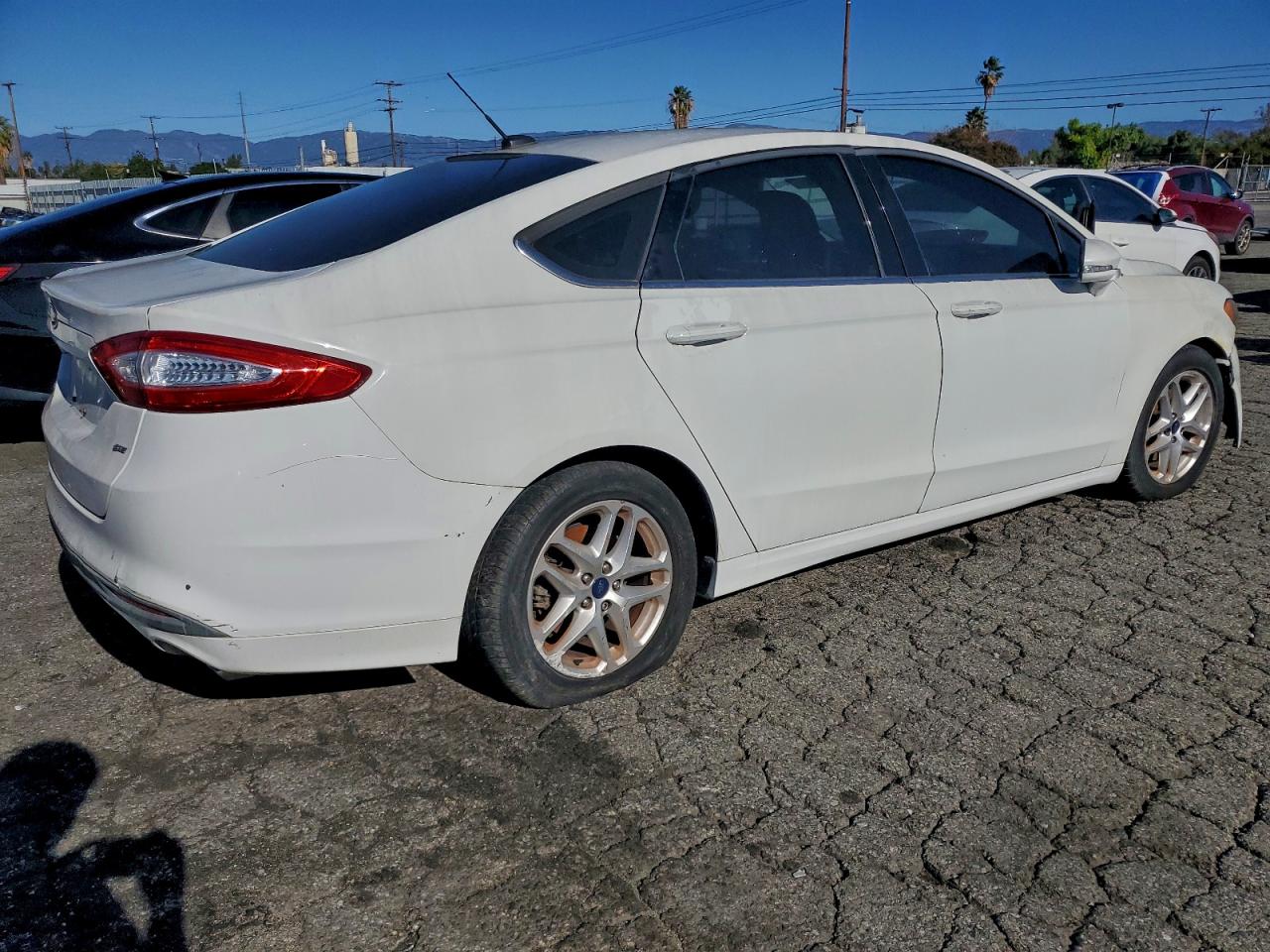 2014 FORD FUSION SE photo 5