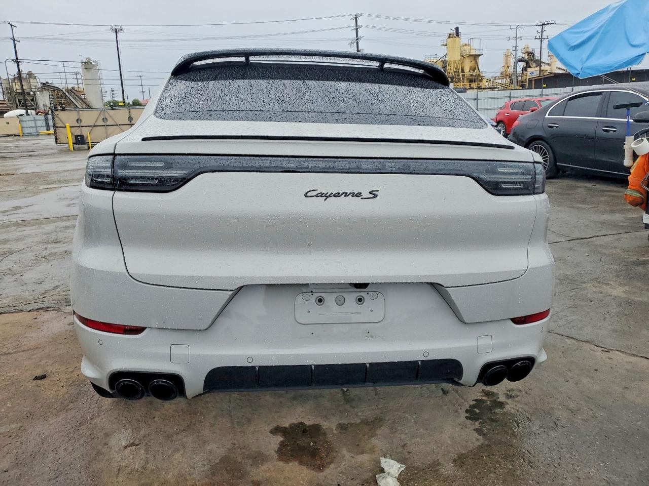 2023 PORSCHE CAYENNE S COUPE photo 11