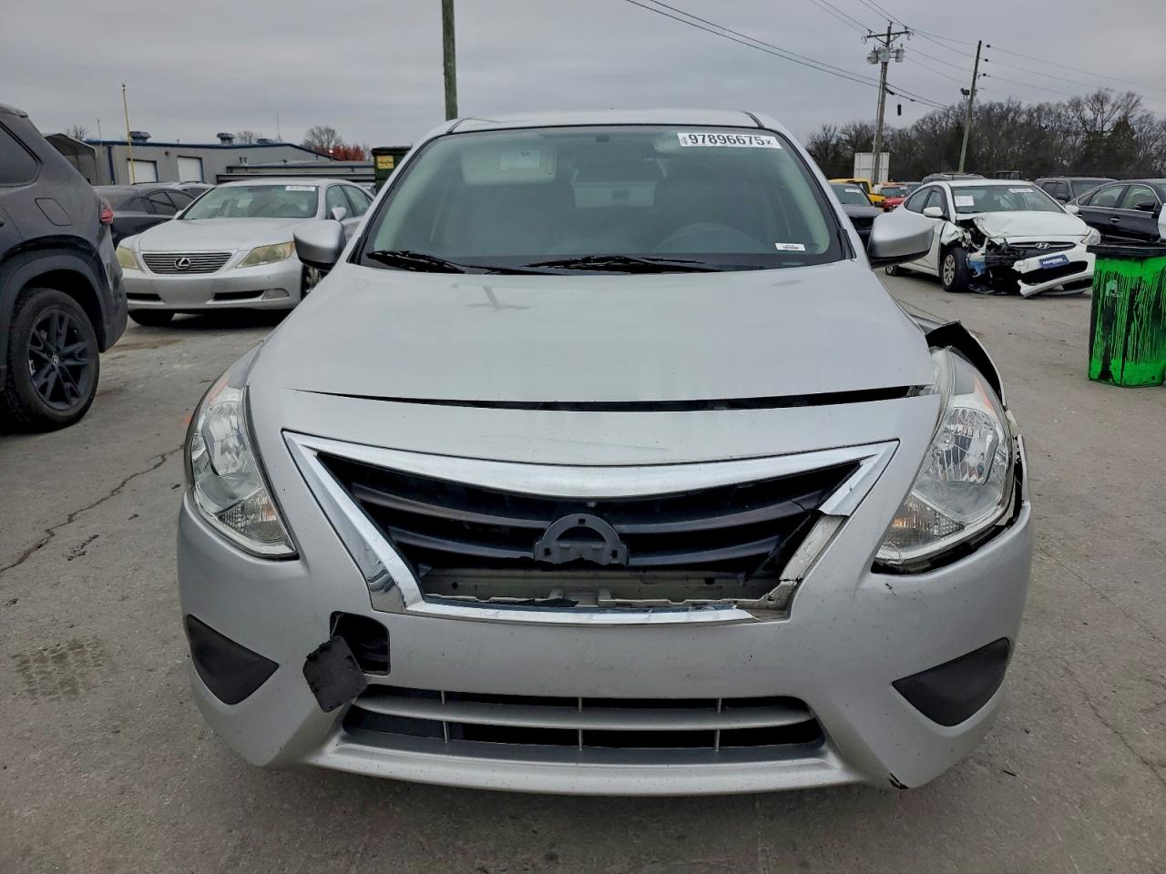 2018 NISSAN VERSA S photo 5