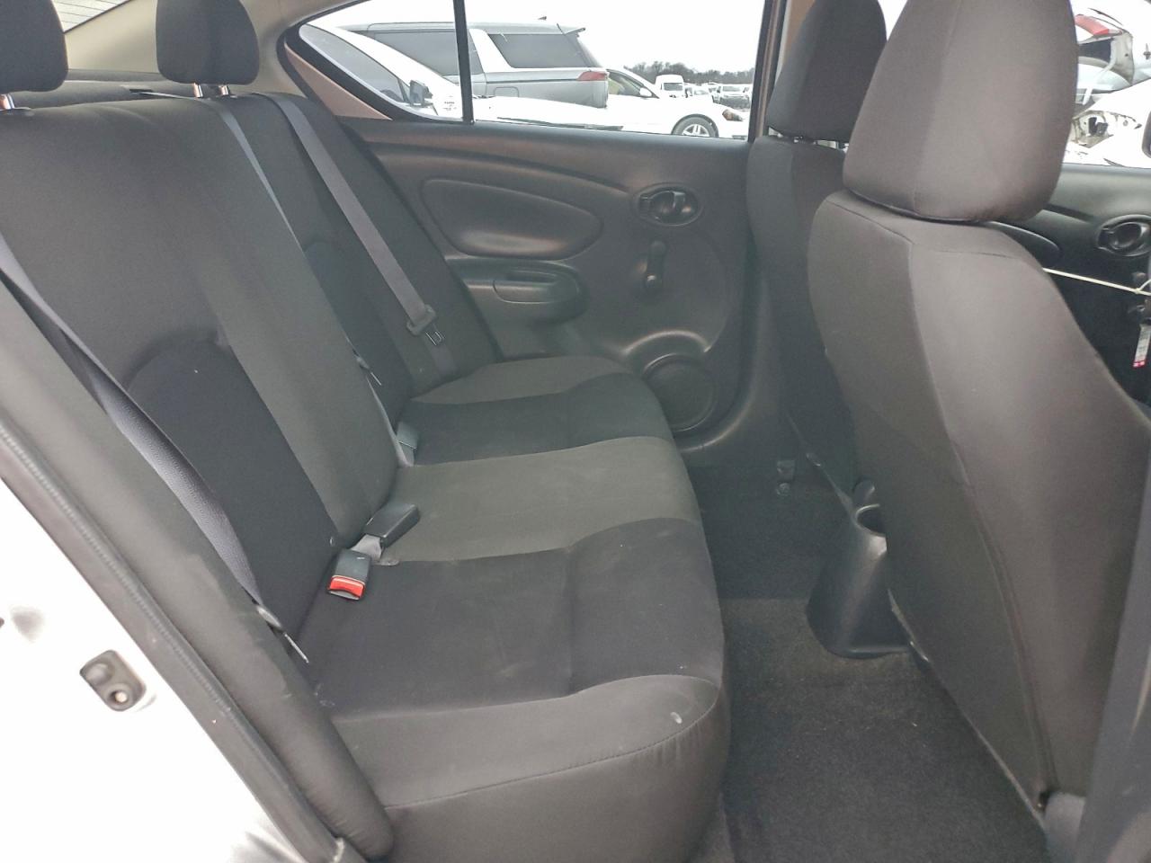 2018 NISSAN VERSA S photo 10