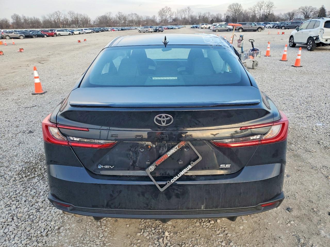 2025 TOYOTA CAMRY SE photo 6