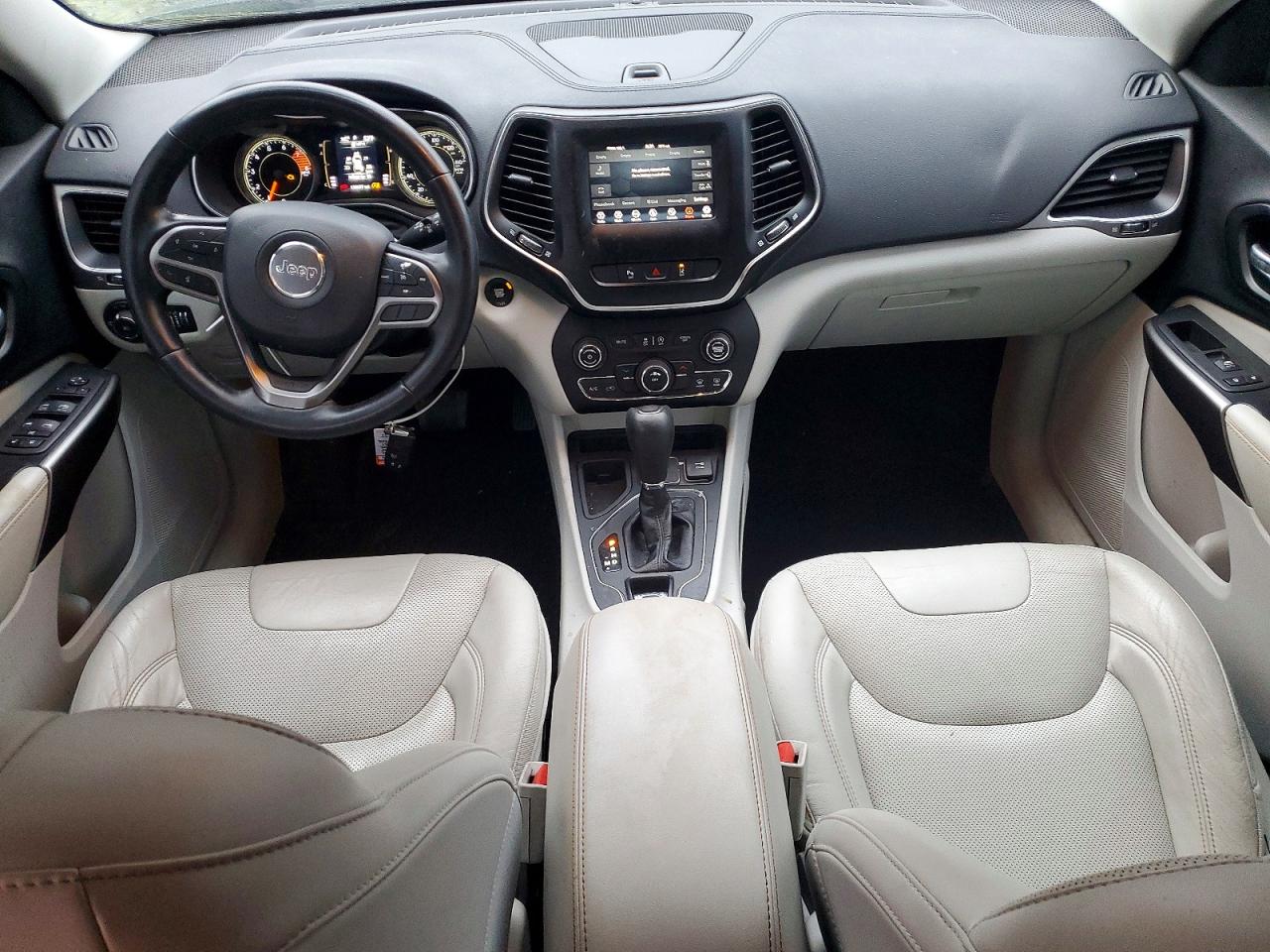 2021 JEEP CHEROKEE LATITUDE LUX photo 15