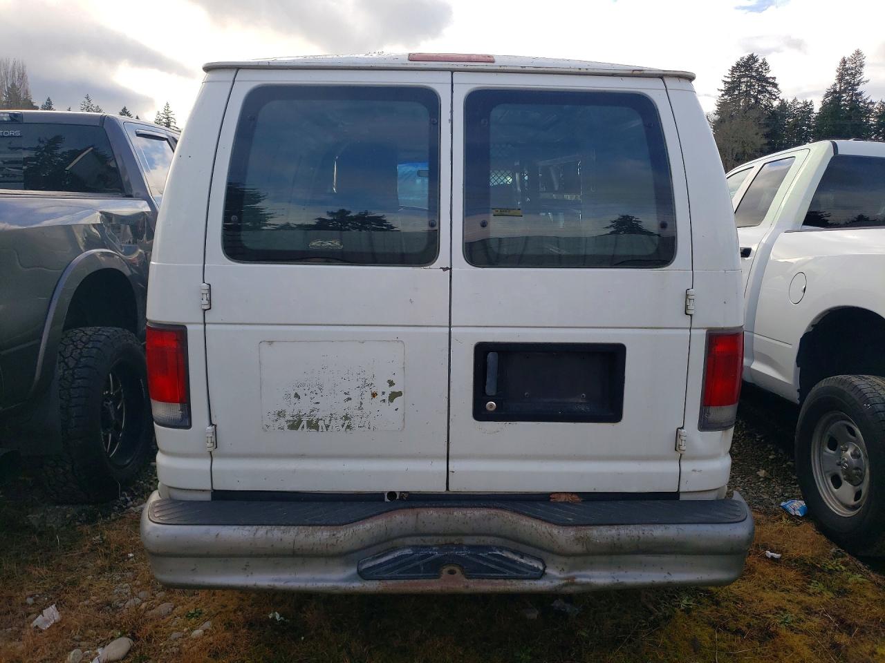 1999 FORD ECONOLINE E250 VAN photo 11