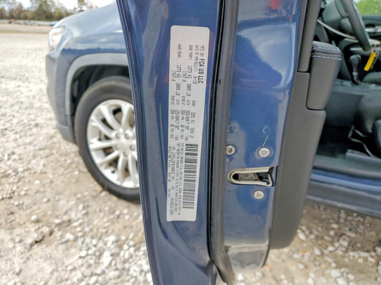 2019 JEEP CHEROKEE LATITUDE photo 23