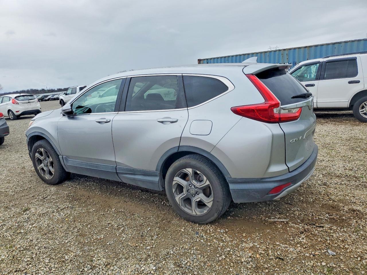 2017 HONDA CR-V photo 2