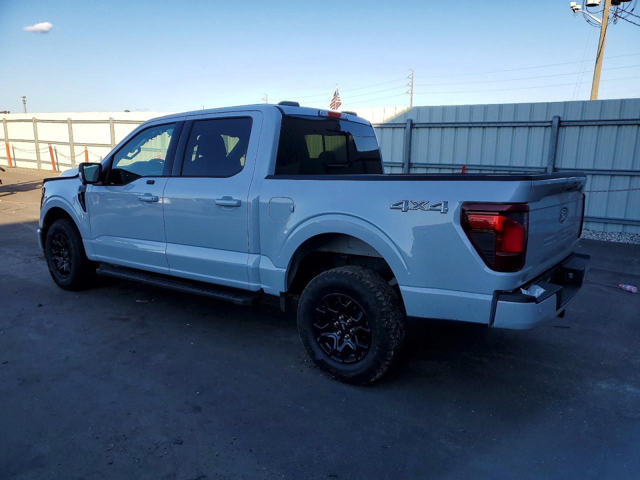 2025 FORD F150 XLT photo 3