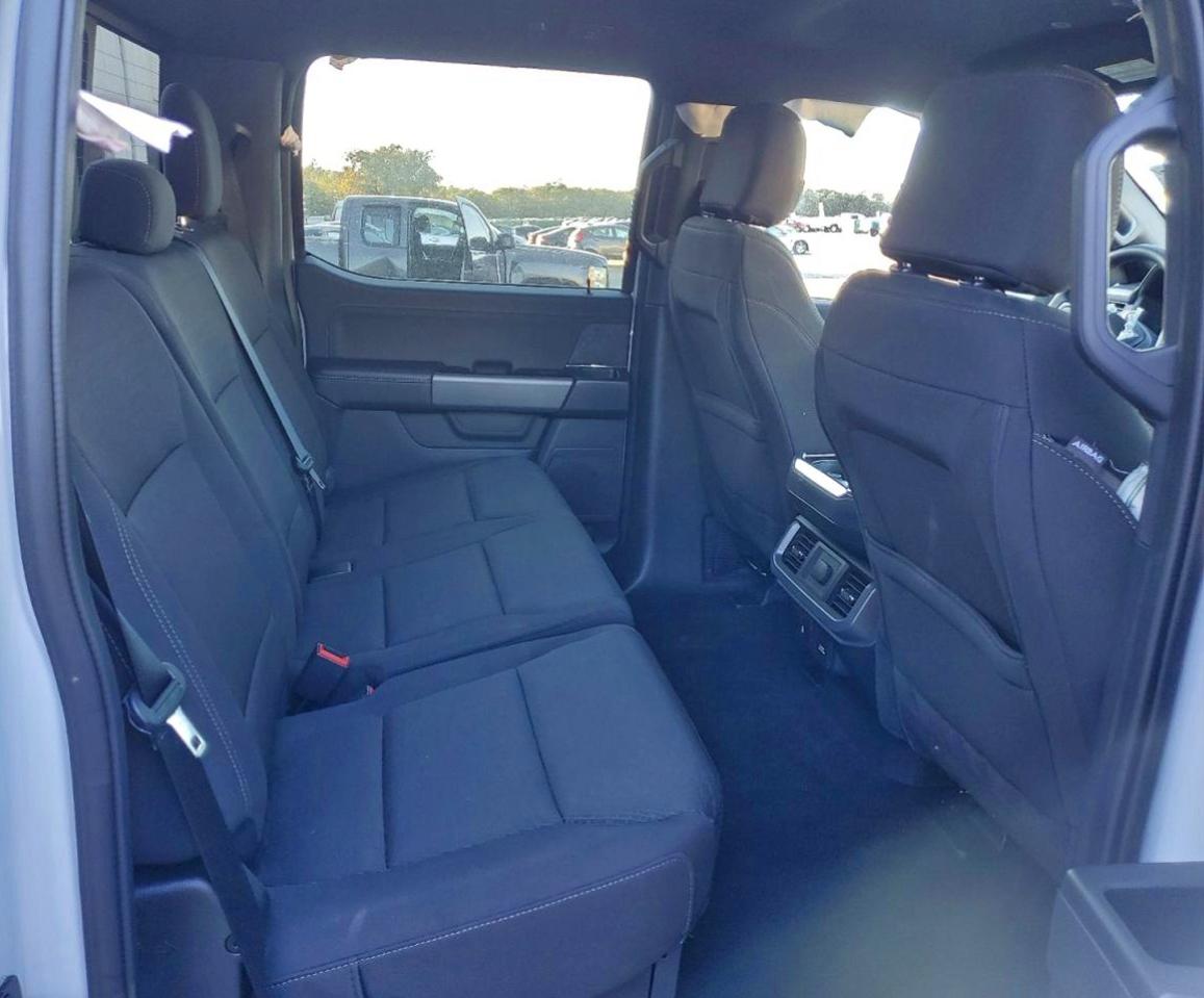 2025 FORD F150 XLT photo 19