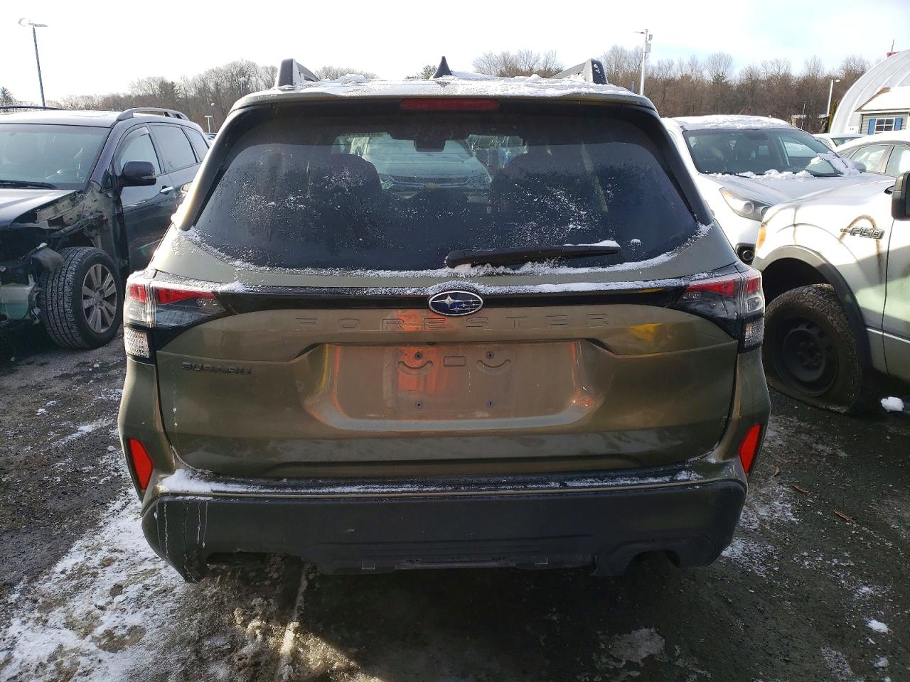 2025 SUBARU FORESTER PREMIUM photo 16