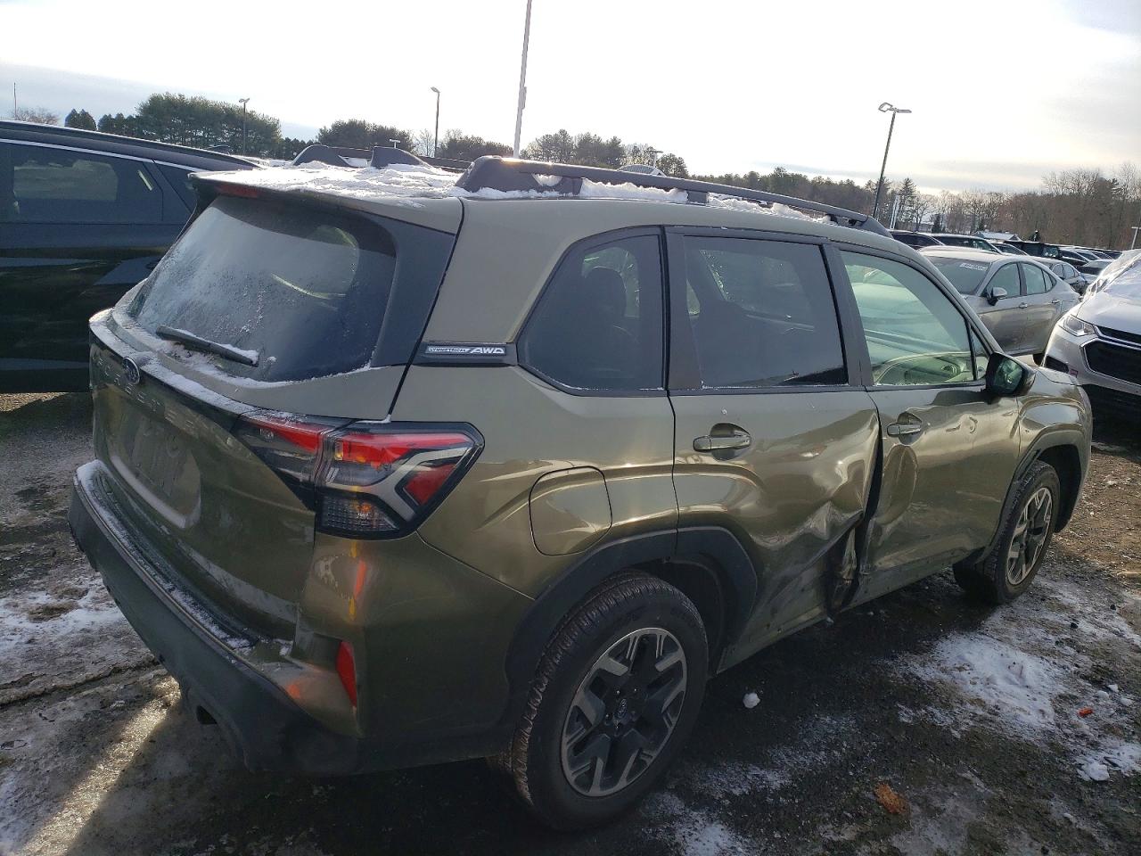 2025 SUBARU FORESTER PREMIUM photo 7