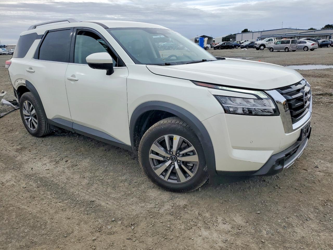 2023 NISSAN PATHFINDER SL photo 7