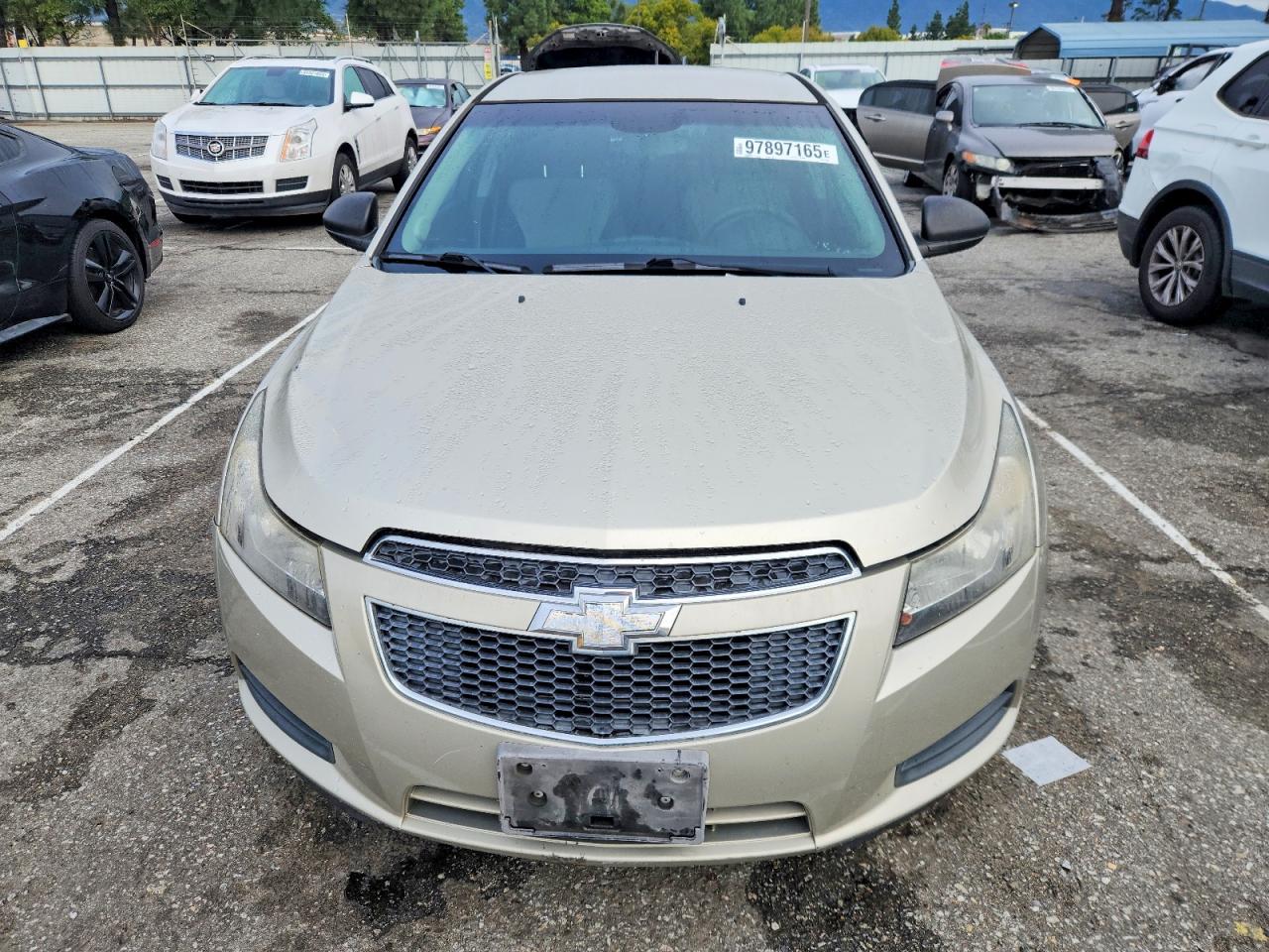 2014 CHEVROLET CRUZE LS photo 5