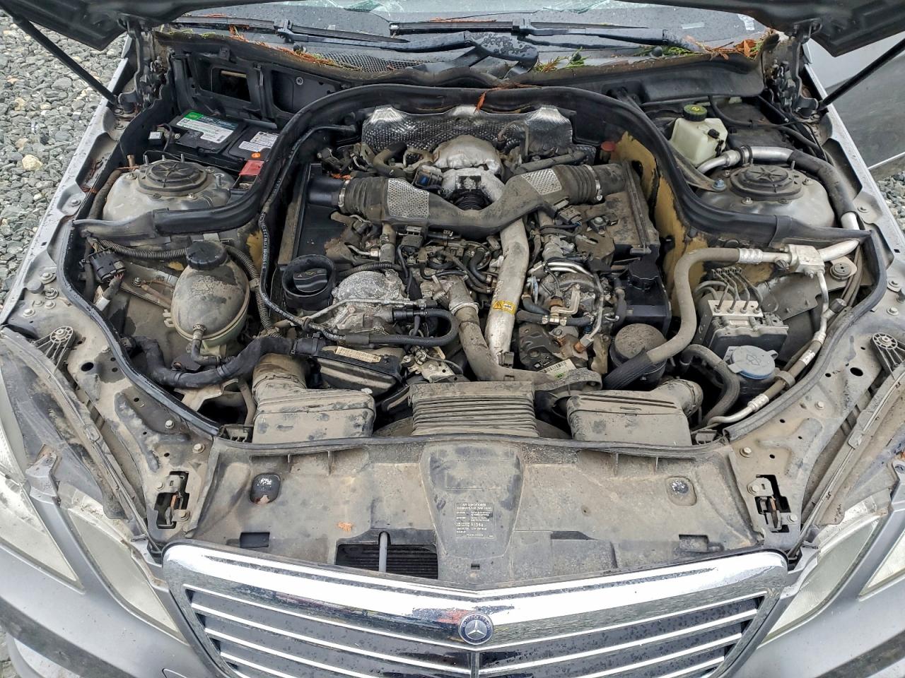 2011 MERCEDES-BENZ E 350 BLUETEC photo 11