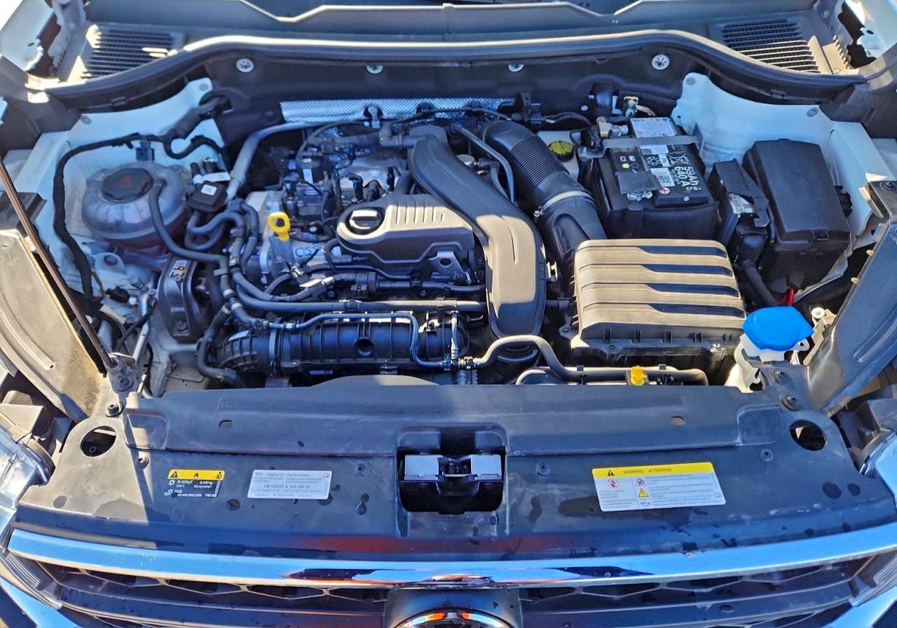 2024 VOLKSWAGEN TAOS SE photo 11
