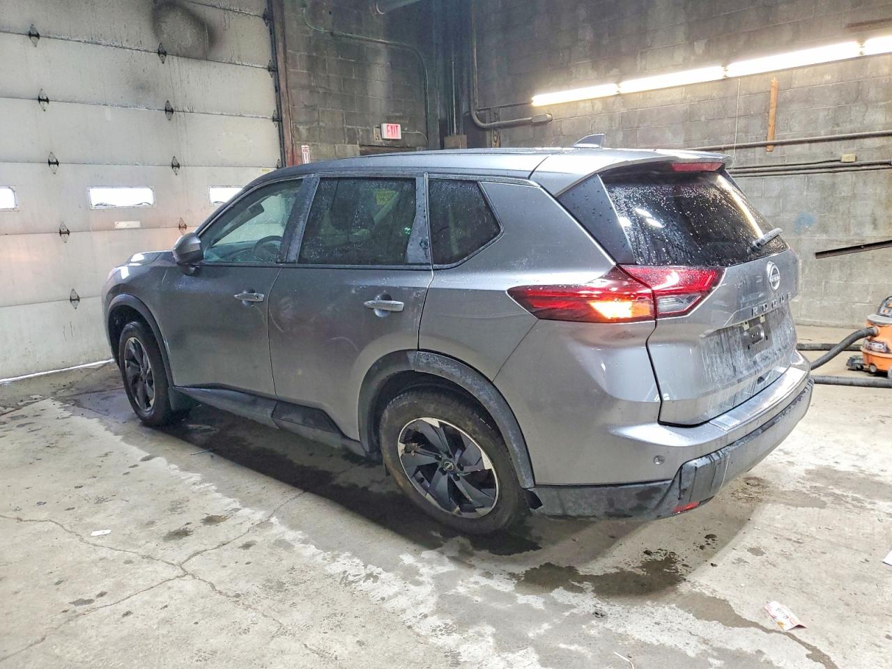 2025 NISSAN ROGUE SV photo 3