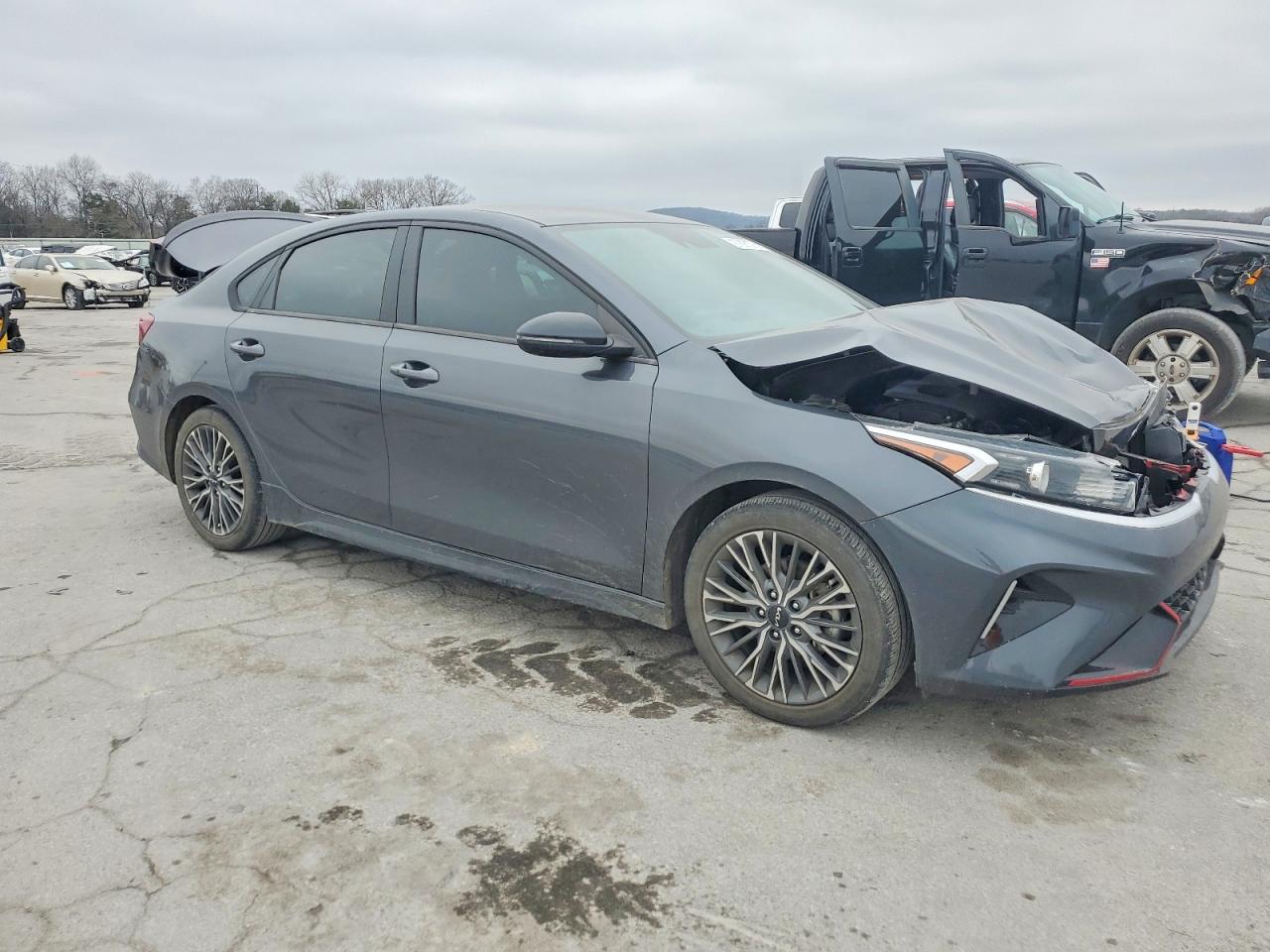 2023 KIA FORTE GT LINE photo 7