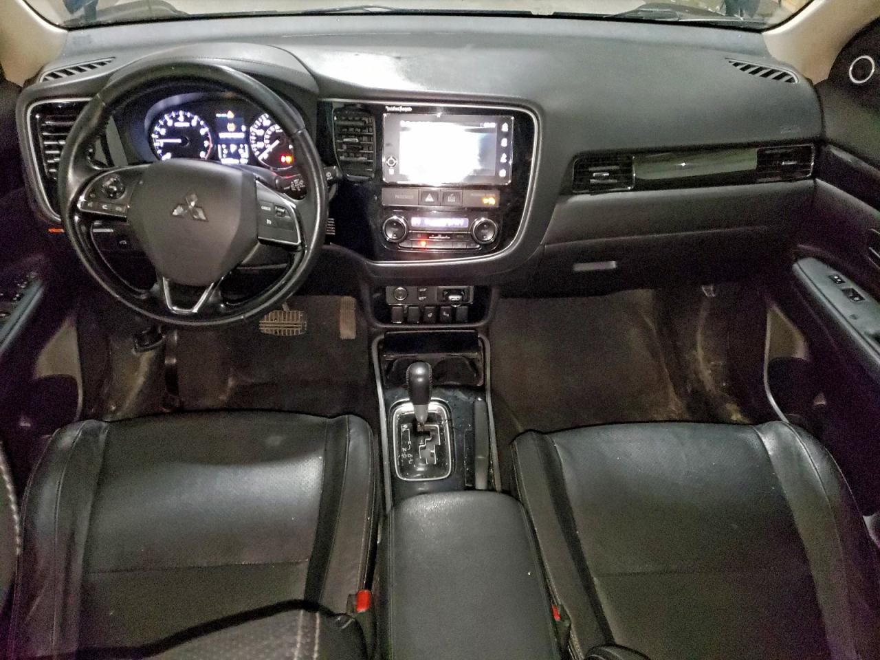 2018 MITSUBISHI OUTLANDER SE photo 29