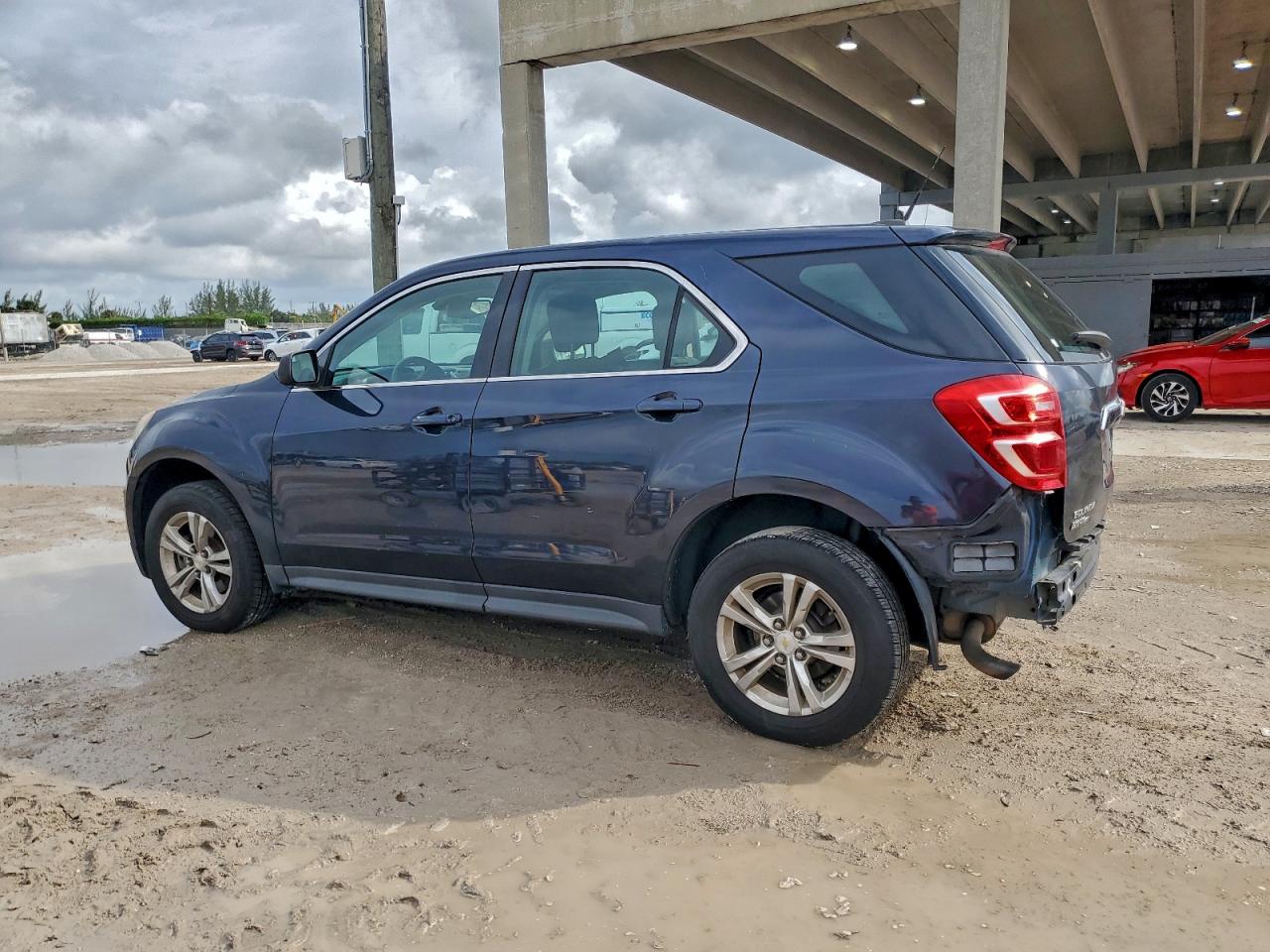 2017 CHEVROLET EQUINOX LS photo 2