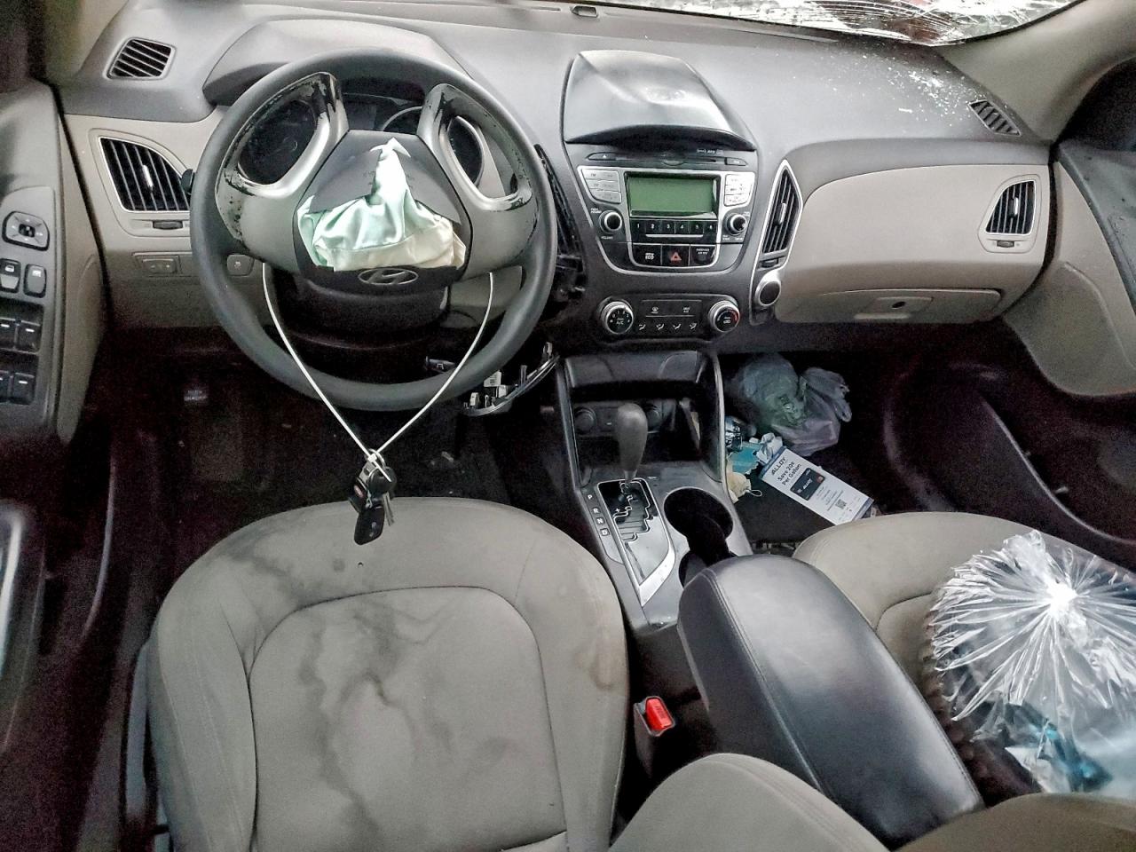 2013 HYUNDAI TUCSON GL photo 15