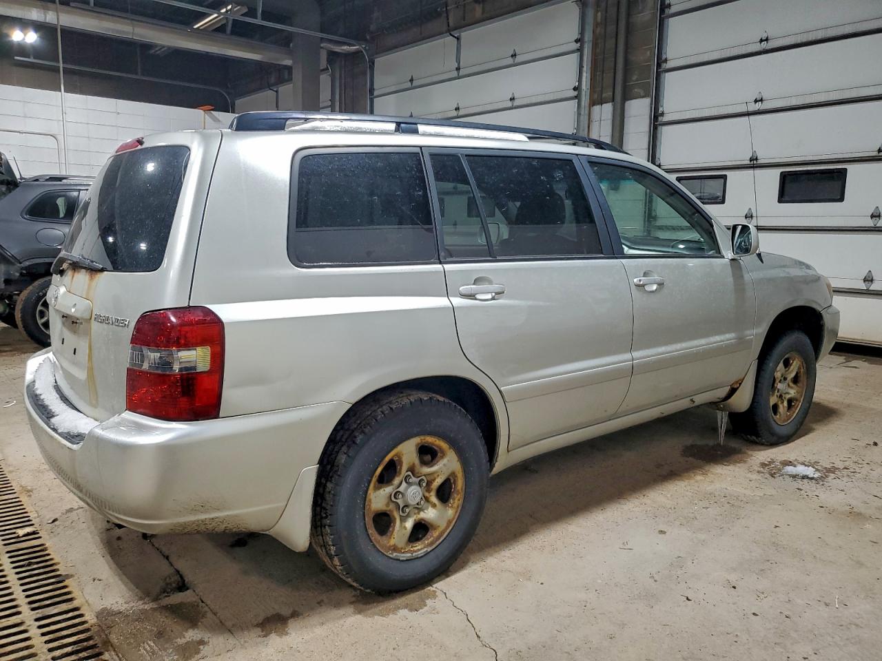 2005 TOYOTA HIGHLANDER photo 5