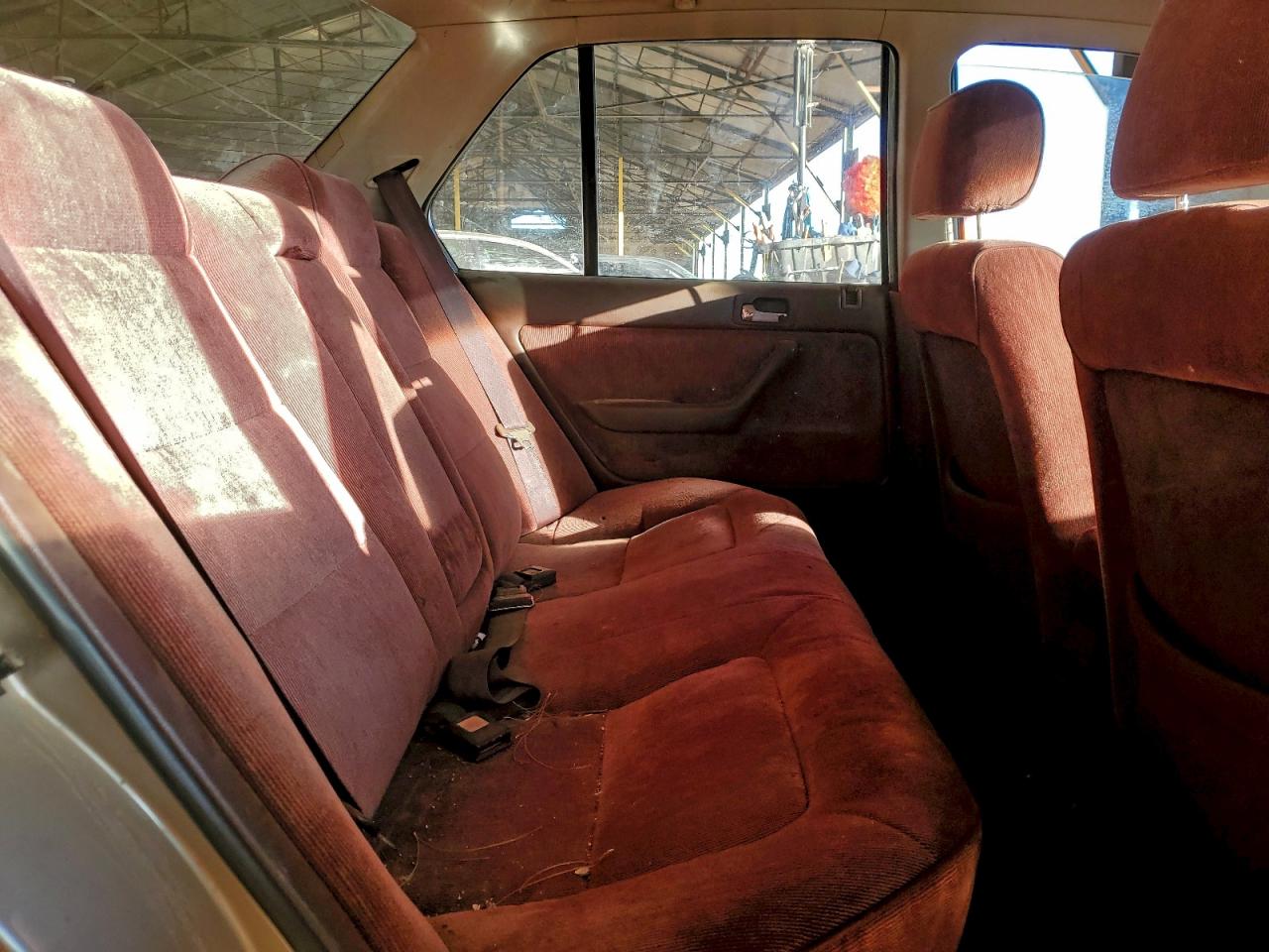 1991 HONDA ACCORD LX photo 19