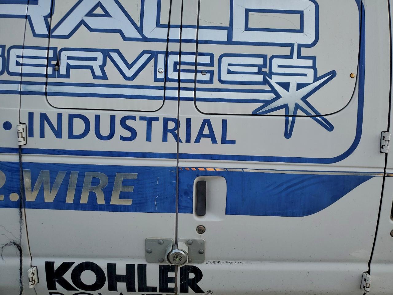 2011 FORD E250 UTILITY / SERVICE VAN photo 21