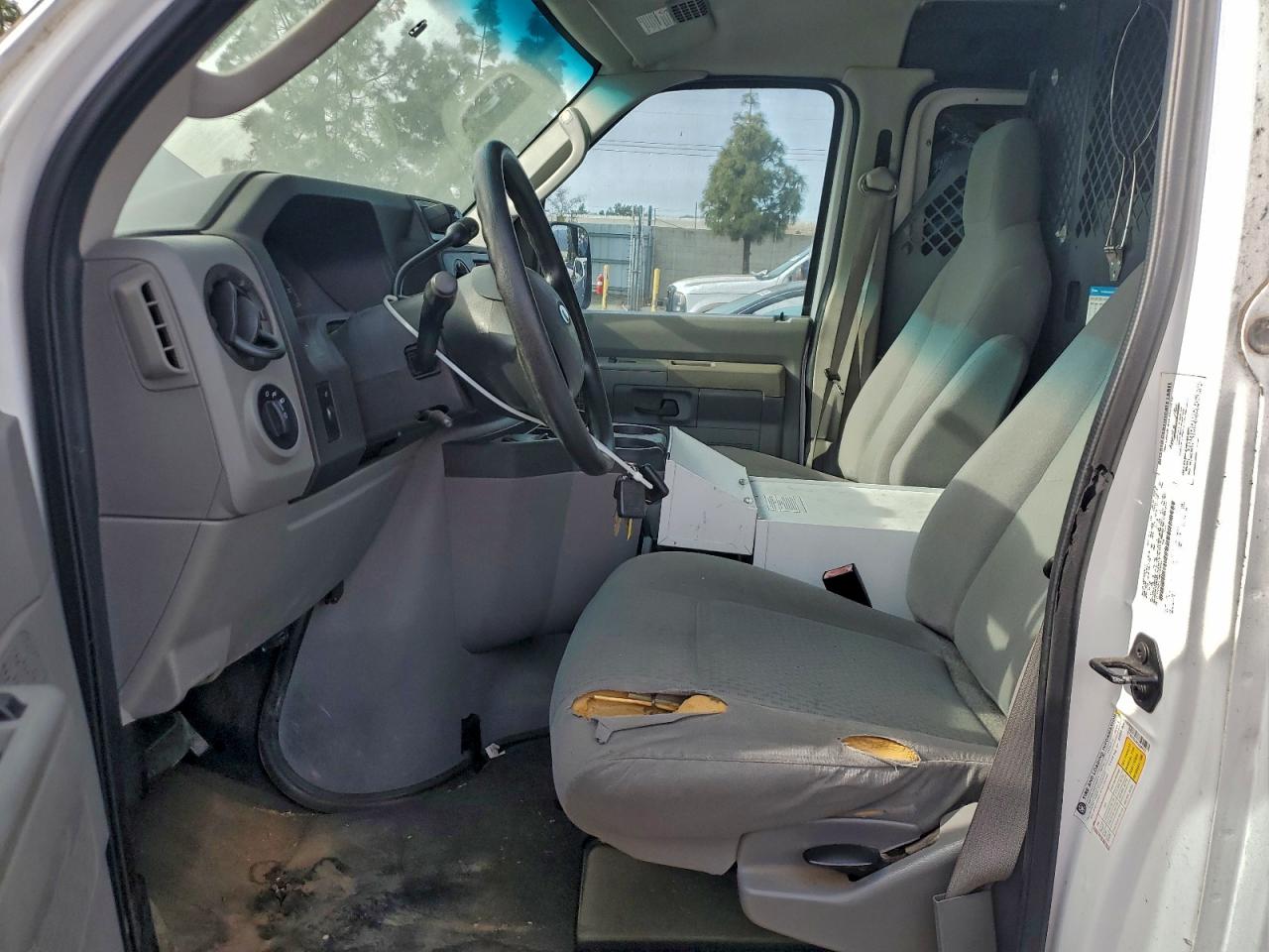 2011 FORD E250 UTILITY / SERVICE VAN photo 13