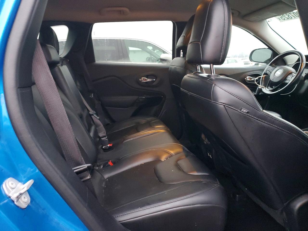 2021 JEEP CHEROKEE LATITUDE PLUS photo 21