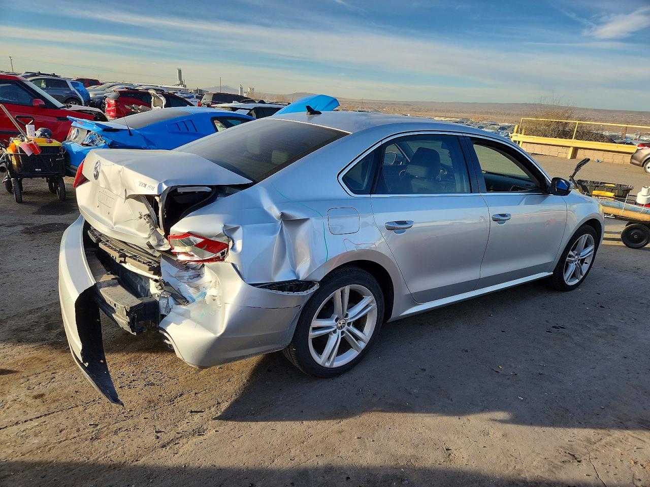 2014 VOLKSWAGEN PASSAT SE photo 3