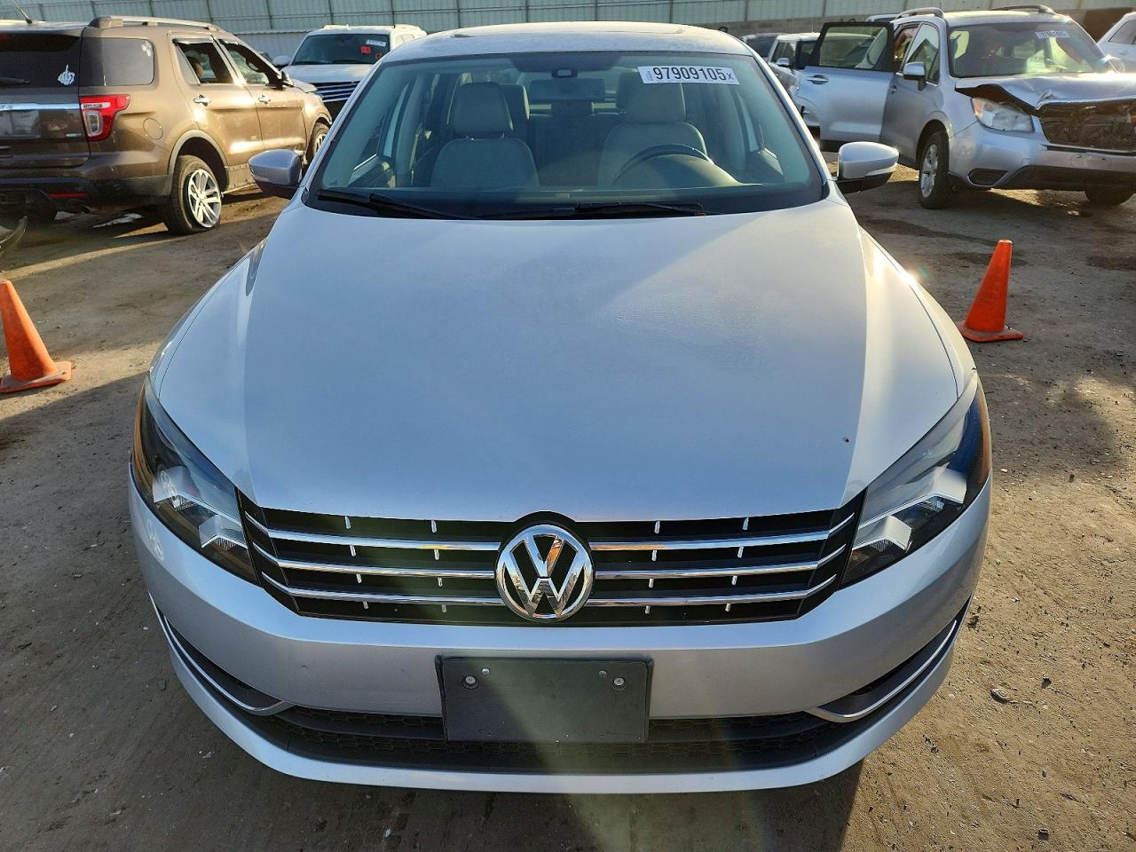 2014 VOLKSWAGEN PASSAT SE photo 5