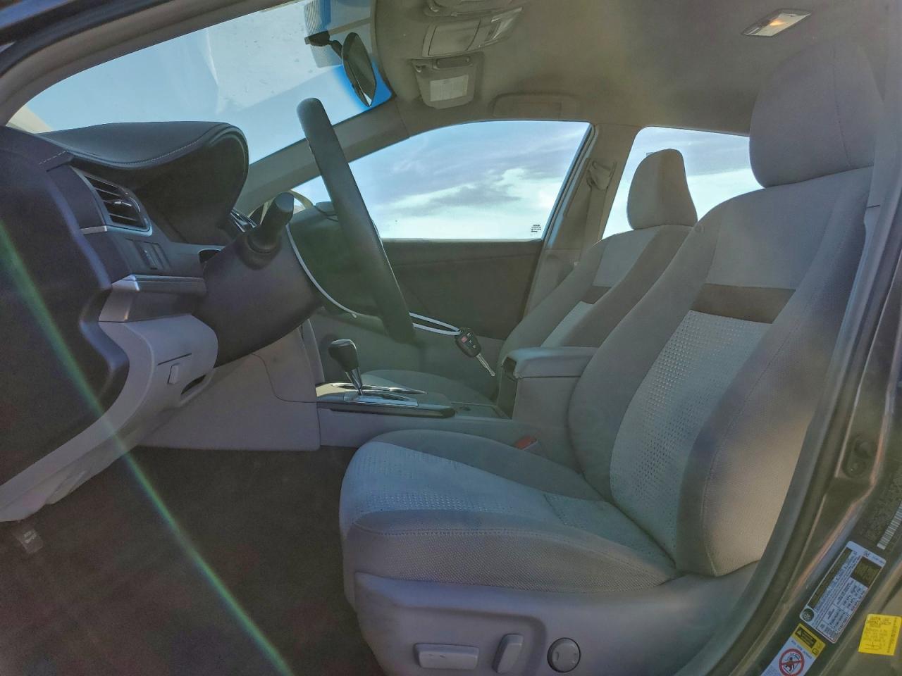 2012 TOYOTA CAMRY BASE photo 13