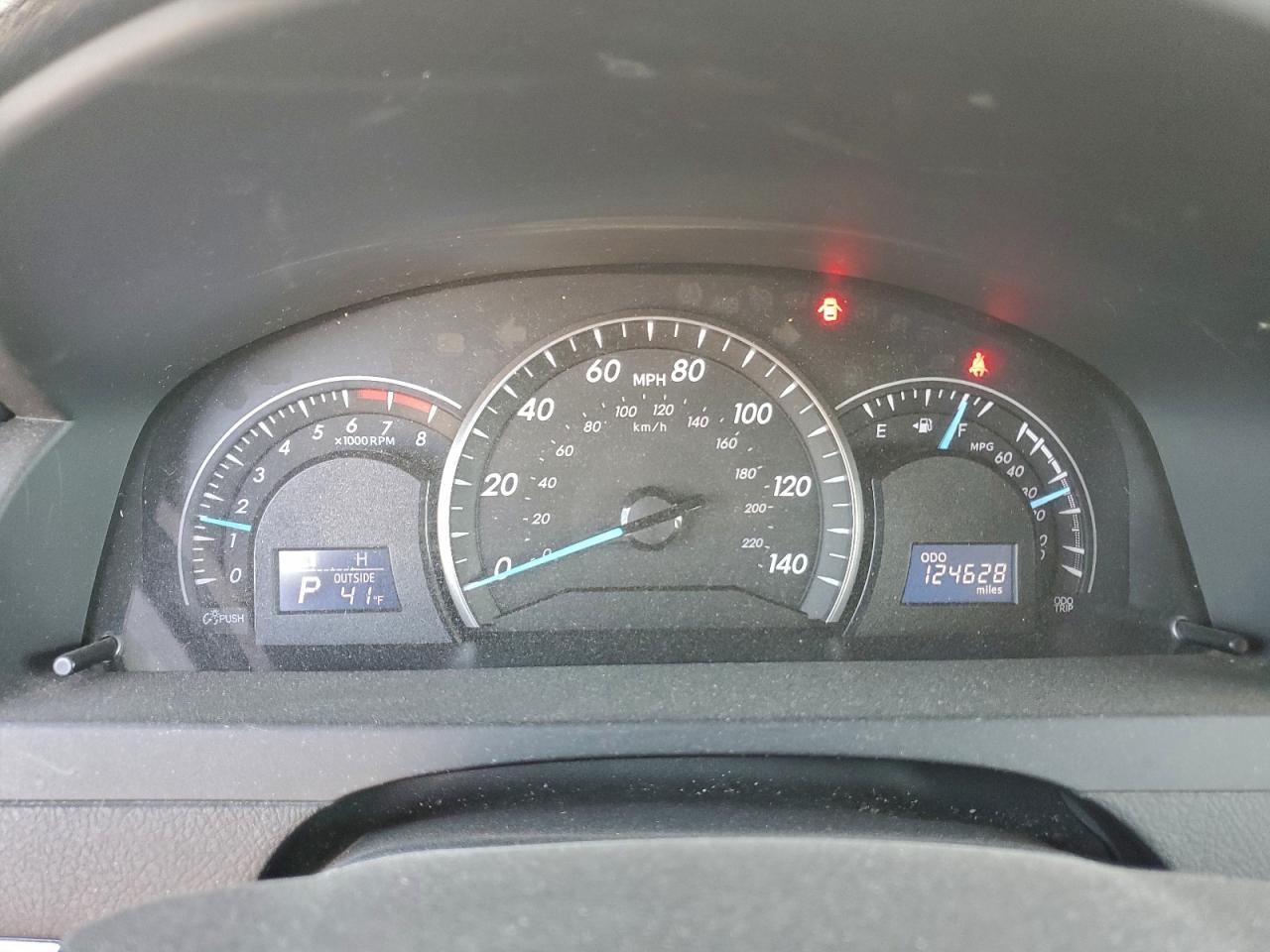 2012 TOYOTA CAMRY BASE photo 17