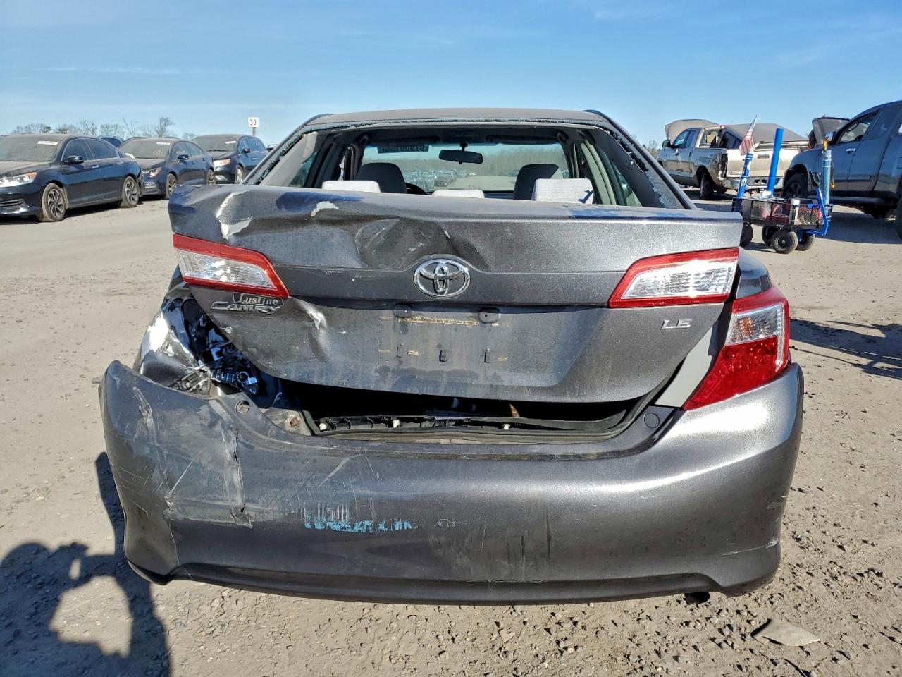 2012 TOYOTA CAMRY BASE photo 11