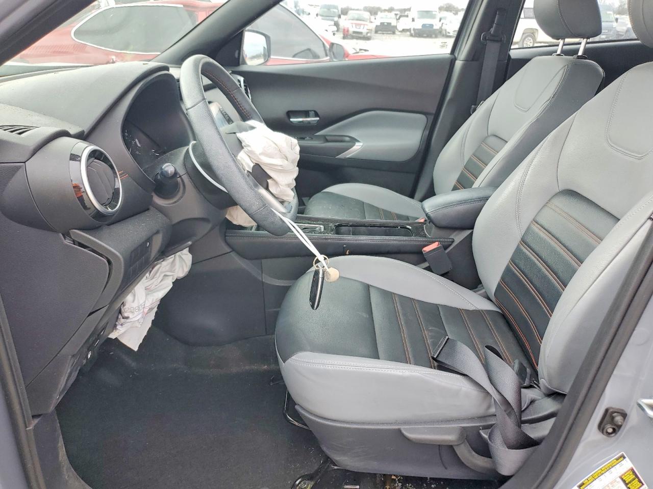 2023 NISSAN KICKS SR photo 13