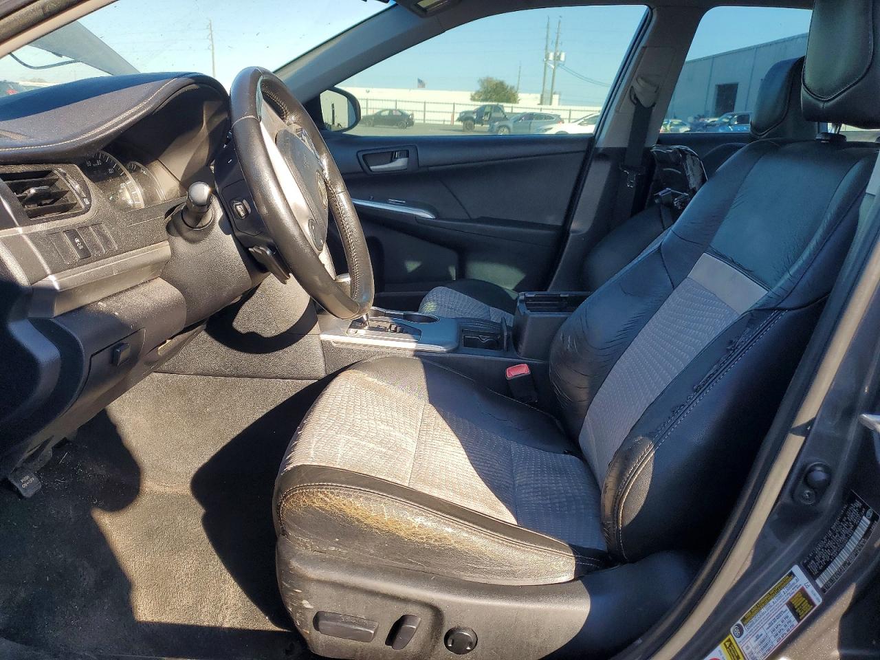 2012 TOYOTA CAMRY BASE photo 13