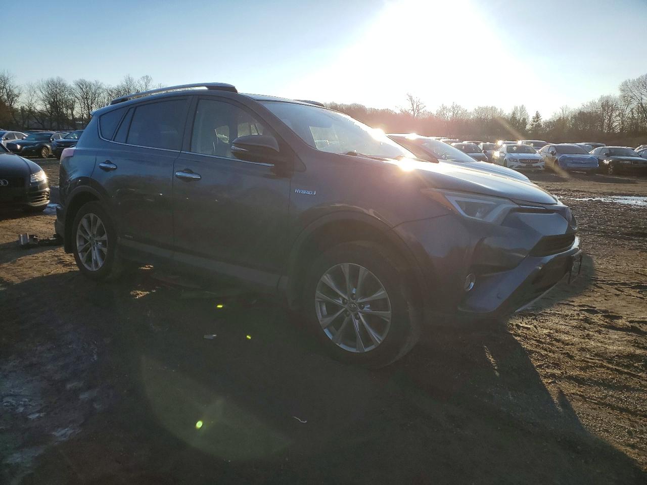 2016 TOYOTA RAV4 HV LIMITED photo 4