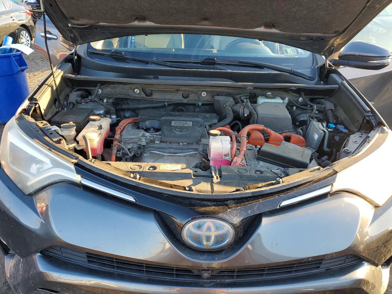 2016 TOYOTA RAV4 HV LIMITED photo 12
