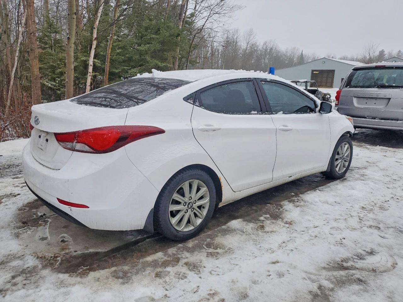 2015 HYUNDAI ELANTRA SE photo 3