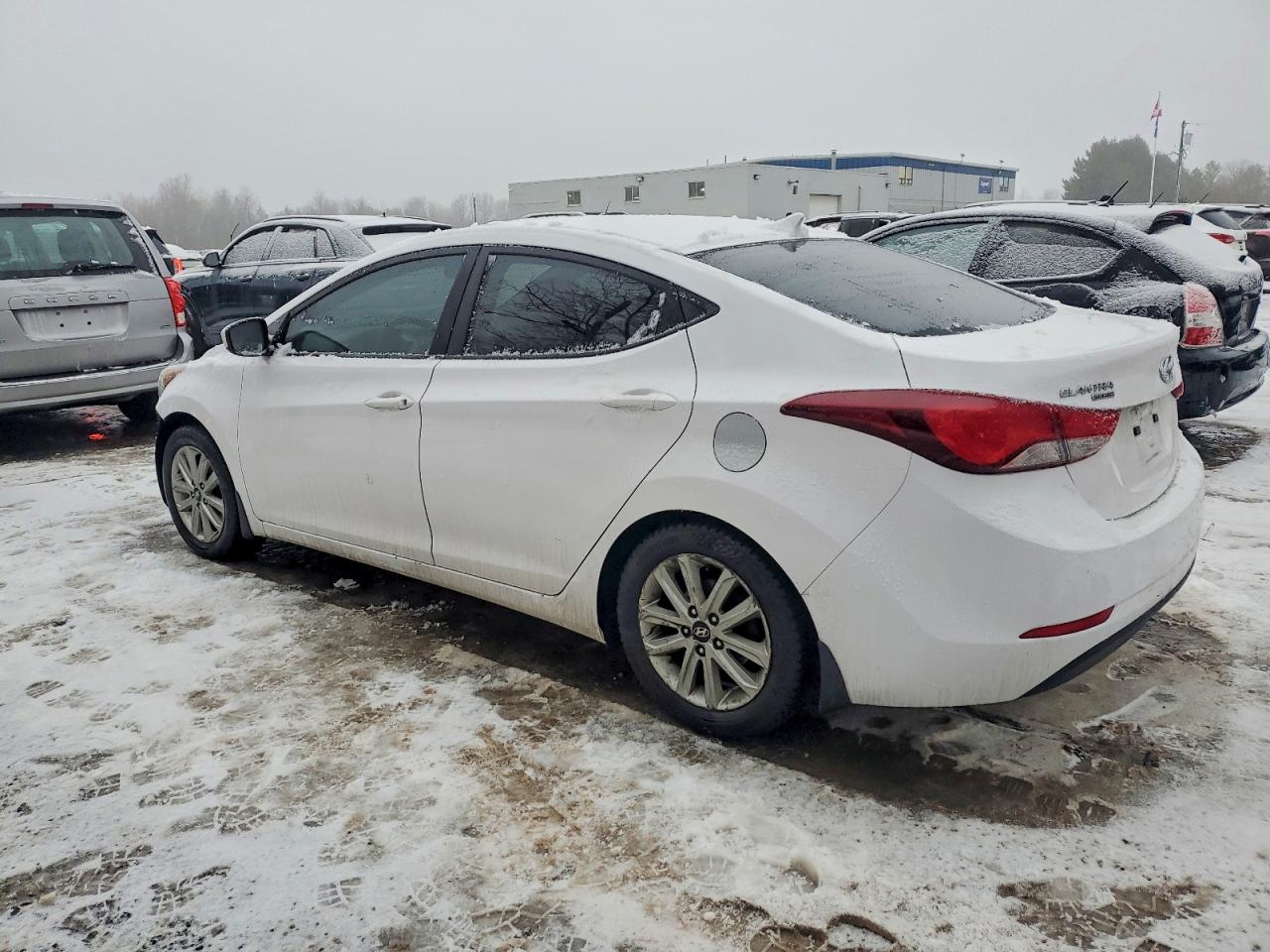 2015 HYUNDAI ELANTRA SE photo 2