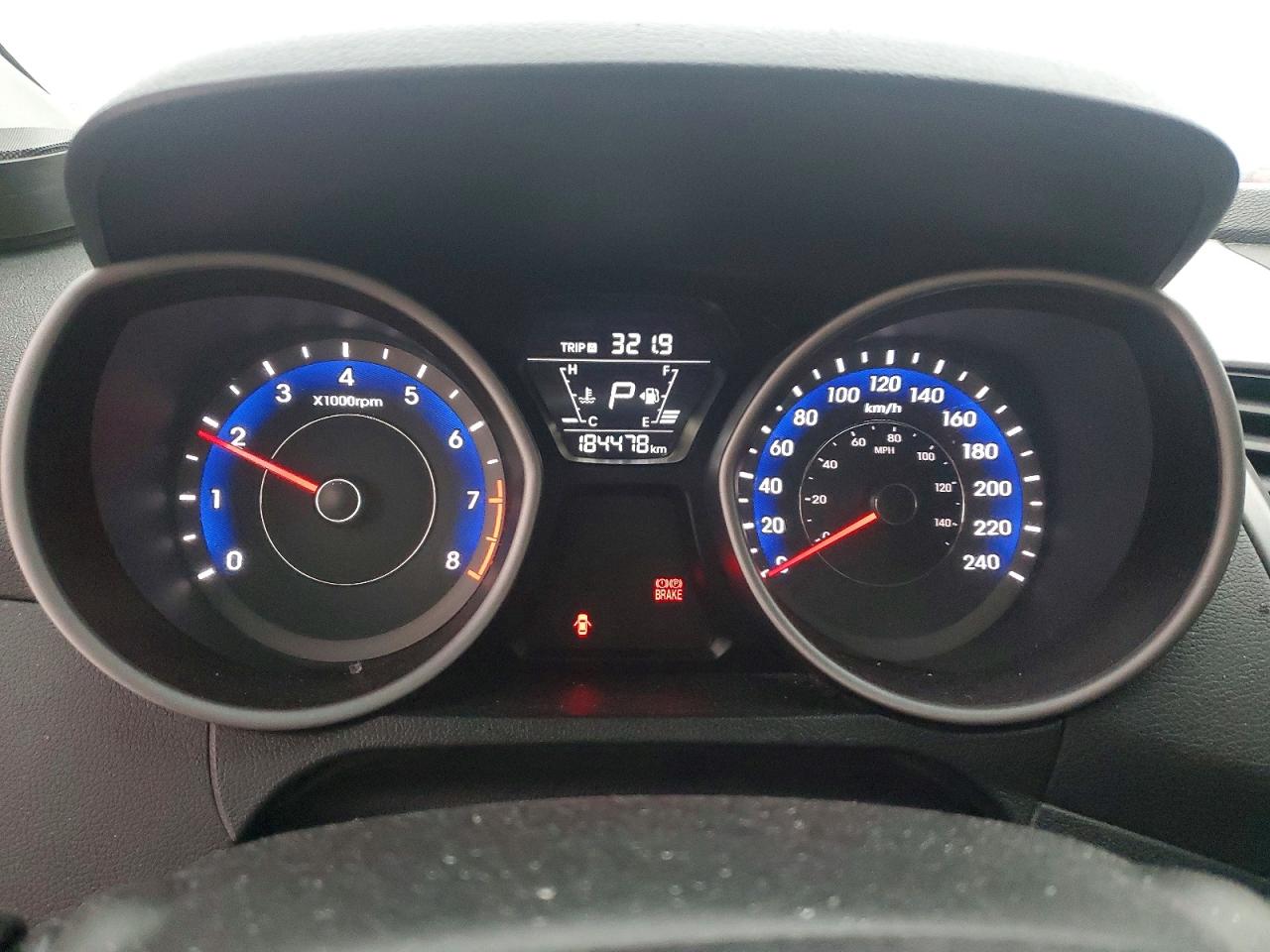 2015 HYUNDAI ELANTRA SE photo 9