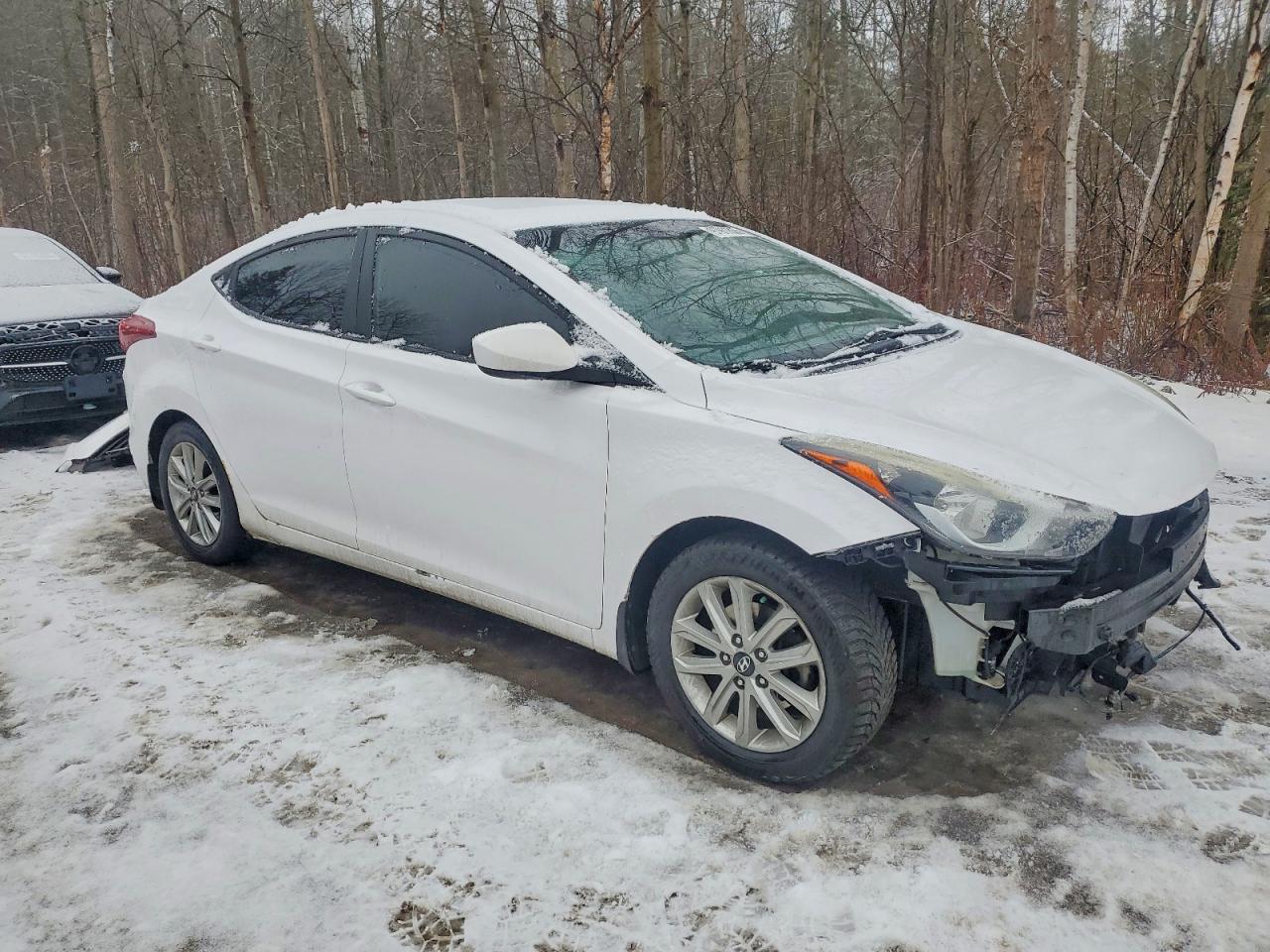 2015 HYUNDAI ELANTRA SE photo 4