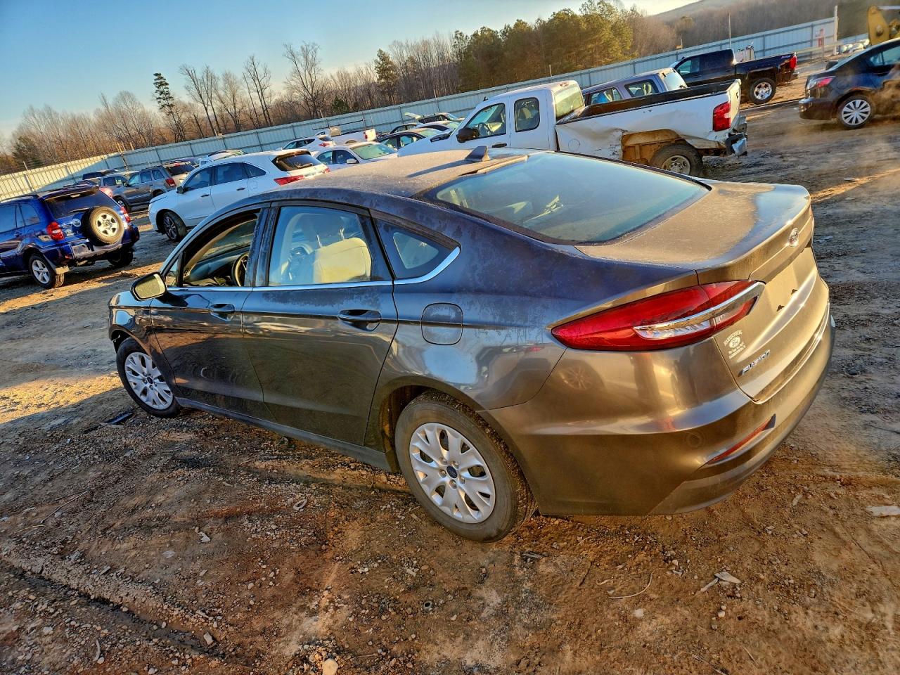 2020 FORD FUSION S photo 3