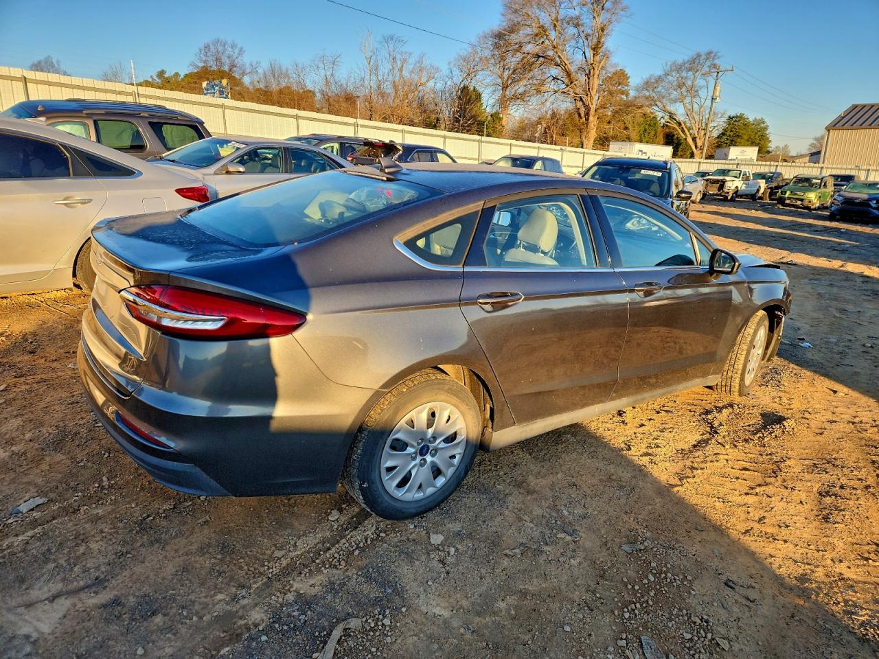 2020 FORD FUSION S photo 5