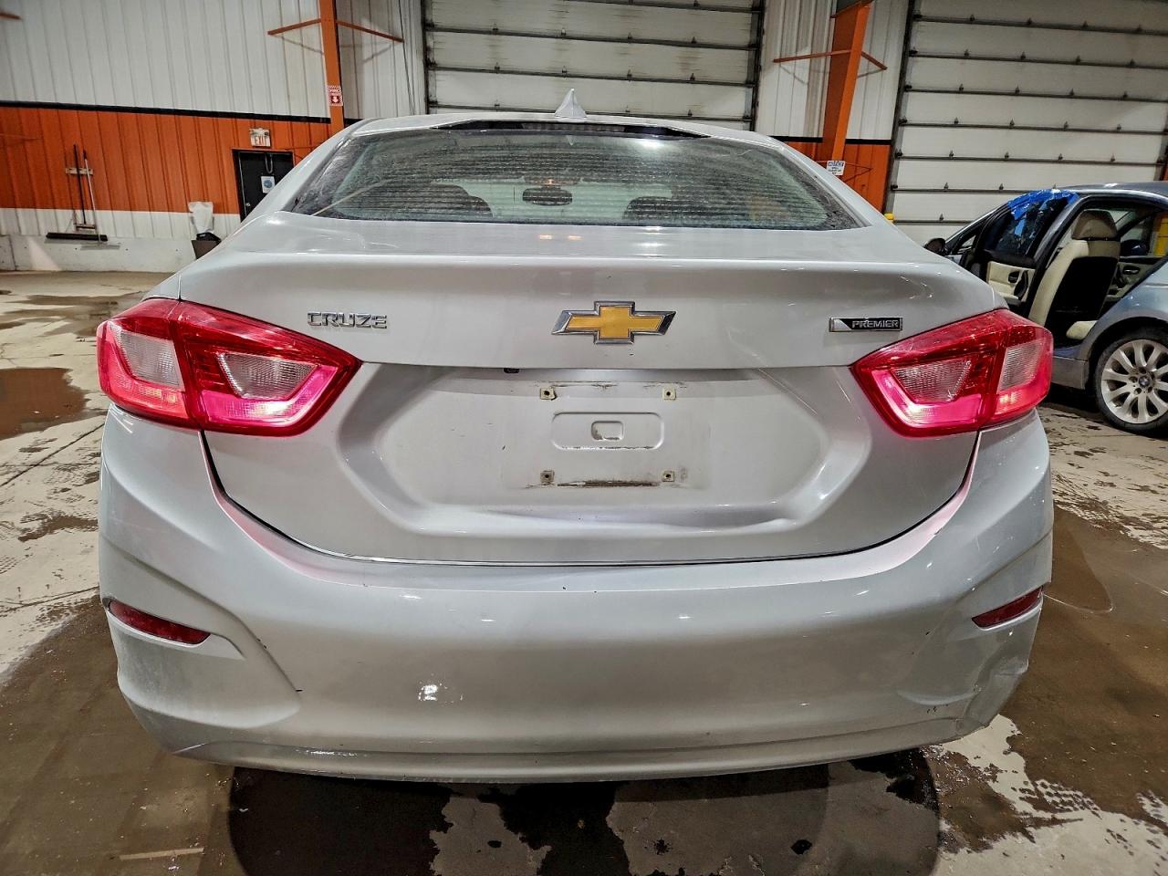 2017 CHEVROLET CRUZE PREMIER photo 11
