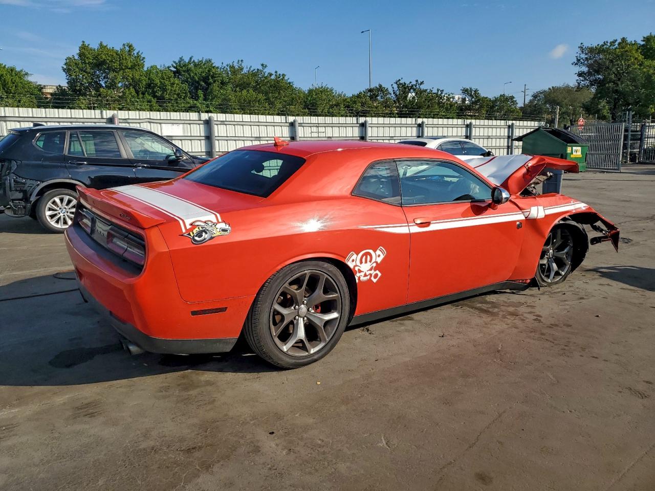 2016 DODGE CHALLENGER SXT photo 7