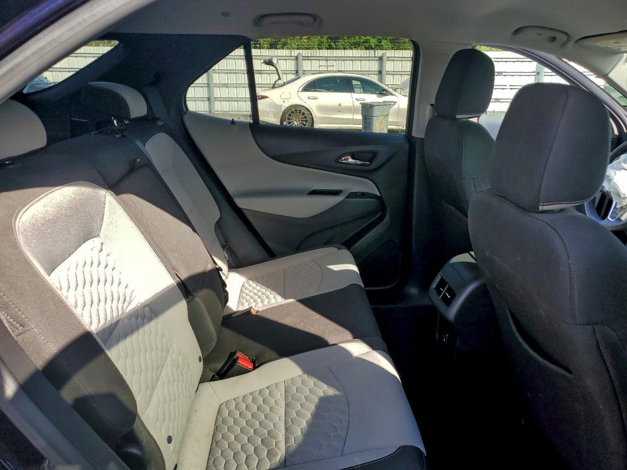 2020 CHEVROLET EQUINOX LT photo 11