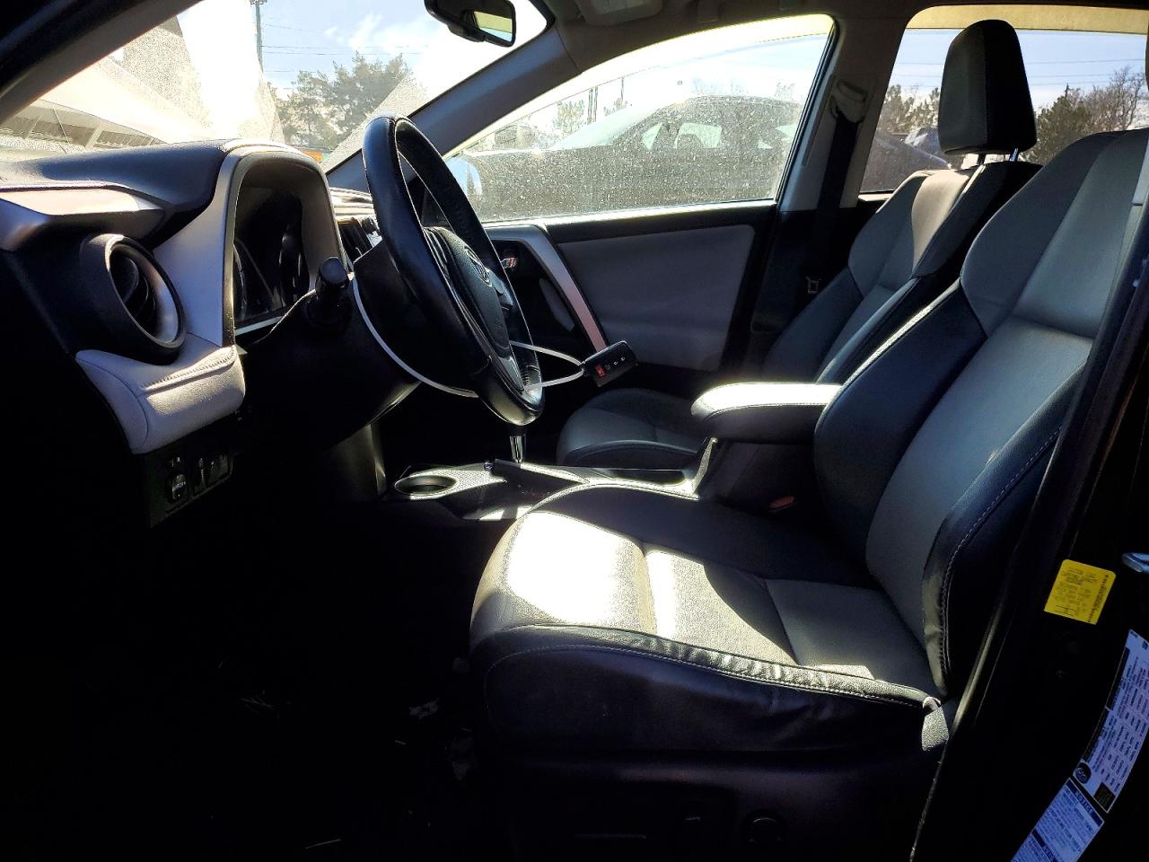 2015 TOYOTA RAV4 LIMITED photo 13