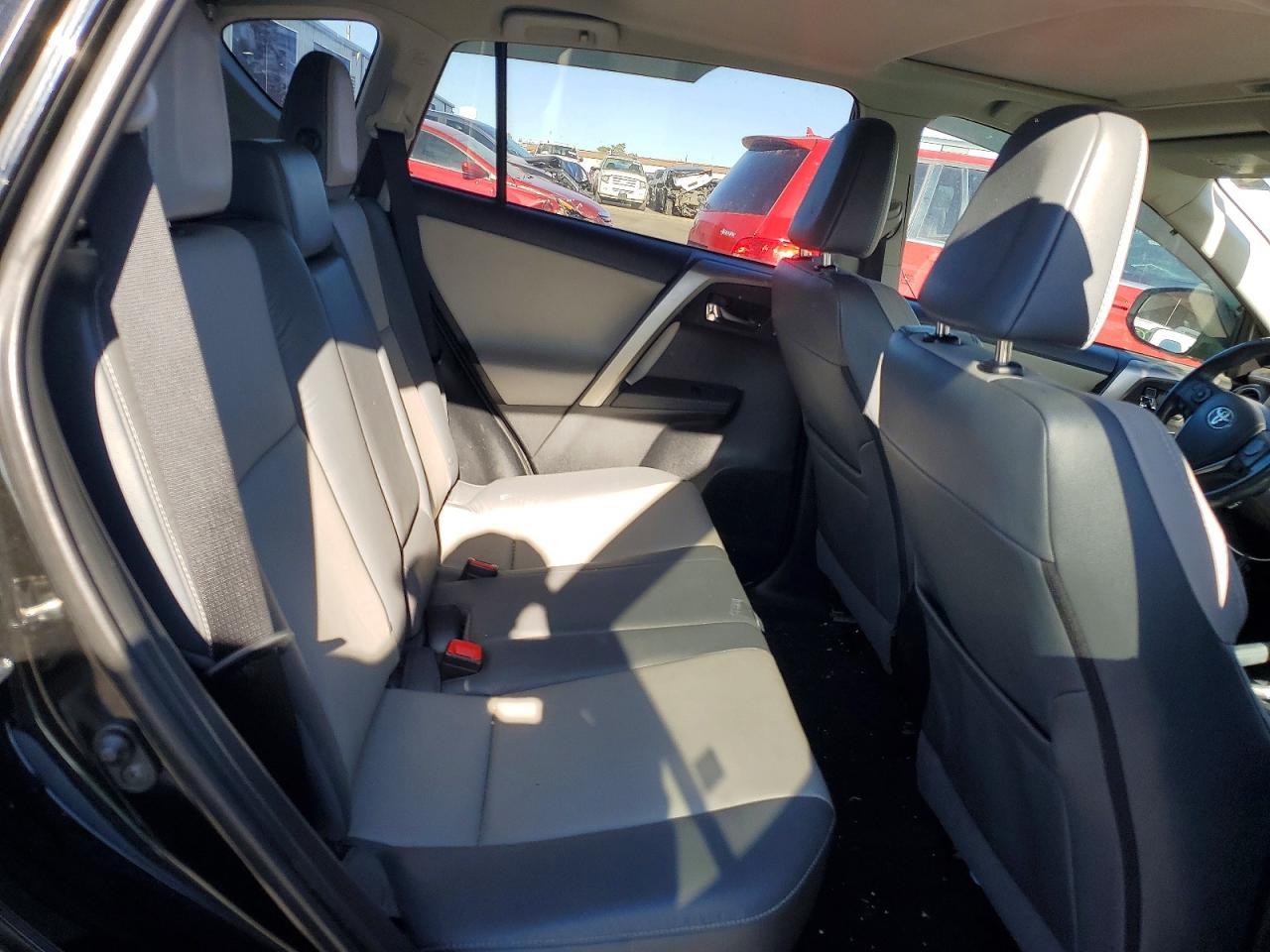2015 TOYOTA RAV4 LIMITED photo 19