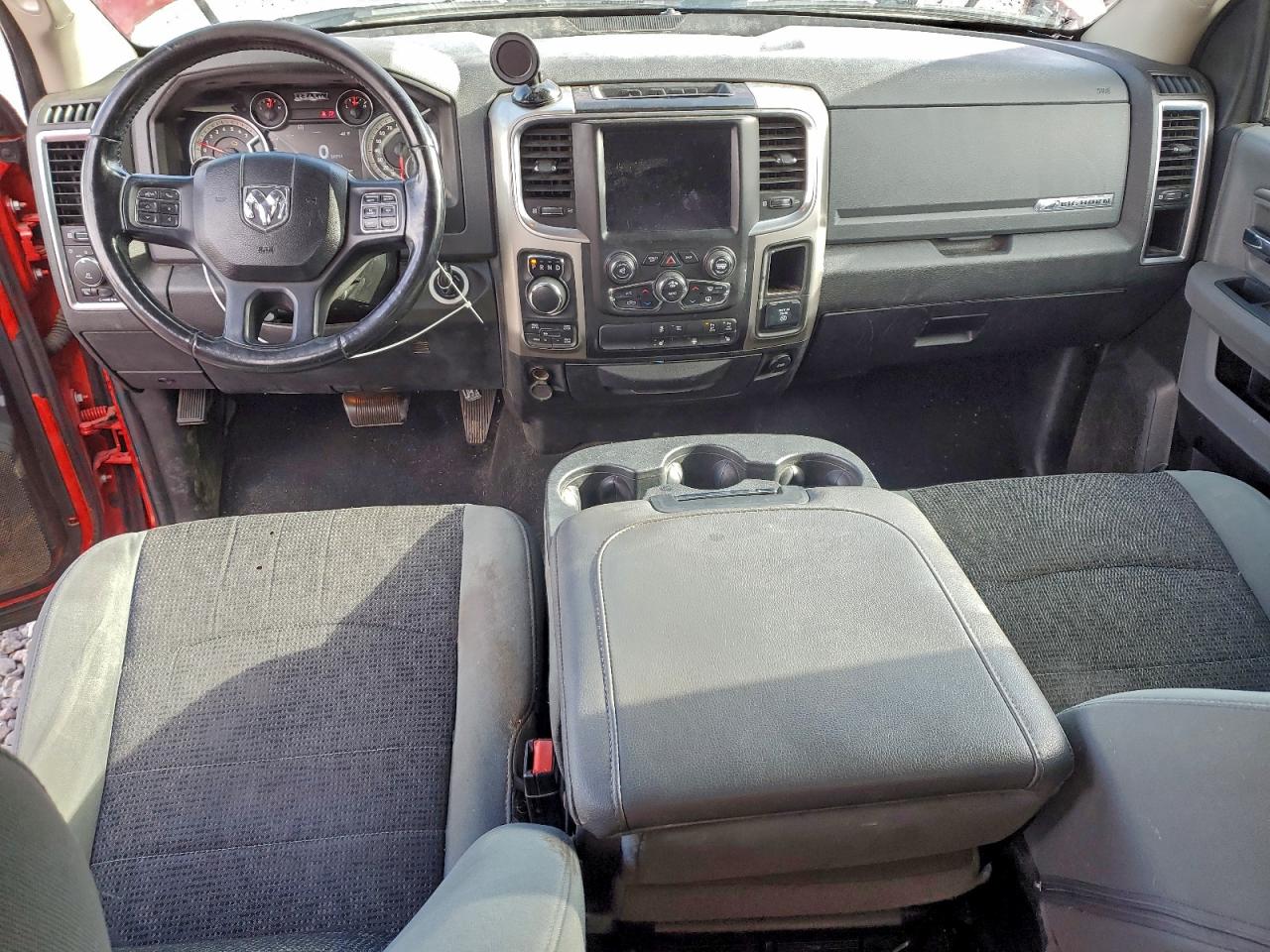 2019 RAM 1500 CLASSIC SLT photo 22