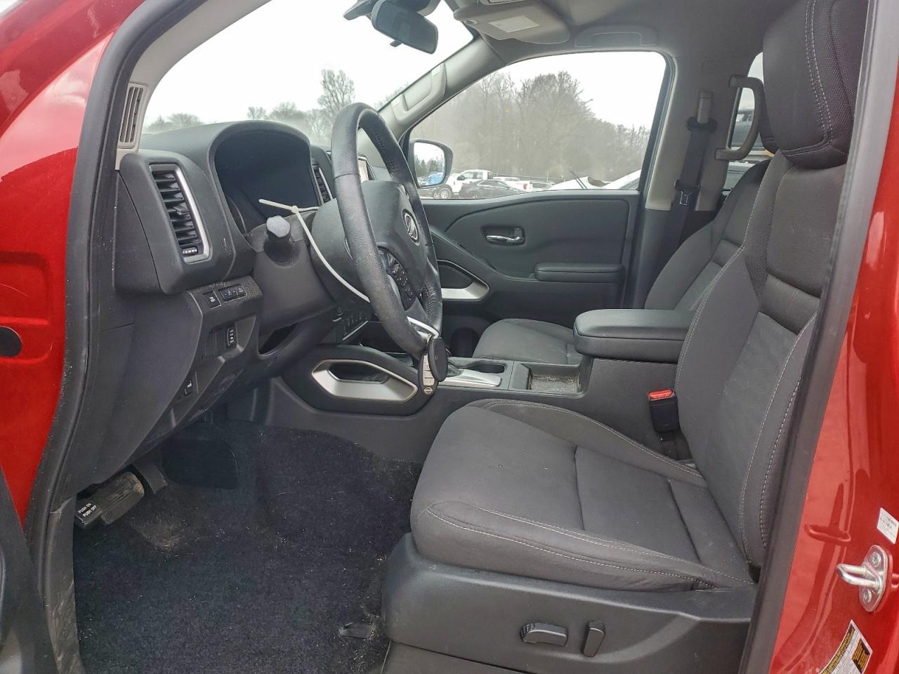 2024 NISSAN FRONTIER SV photo 13